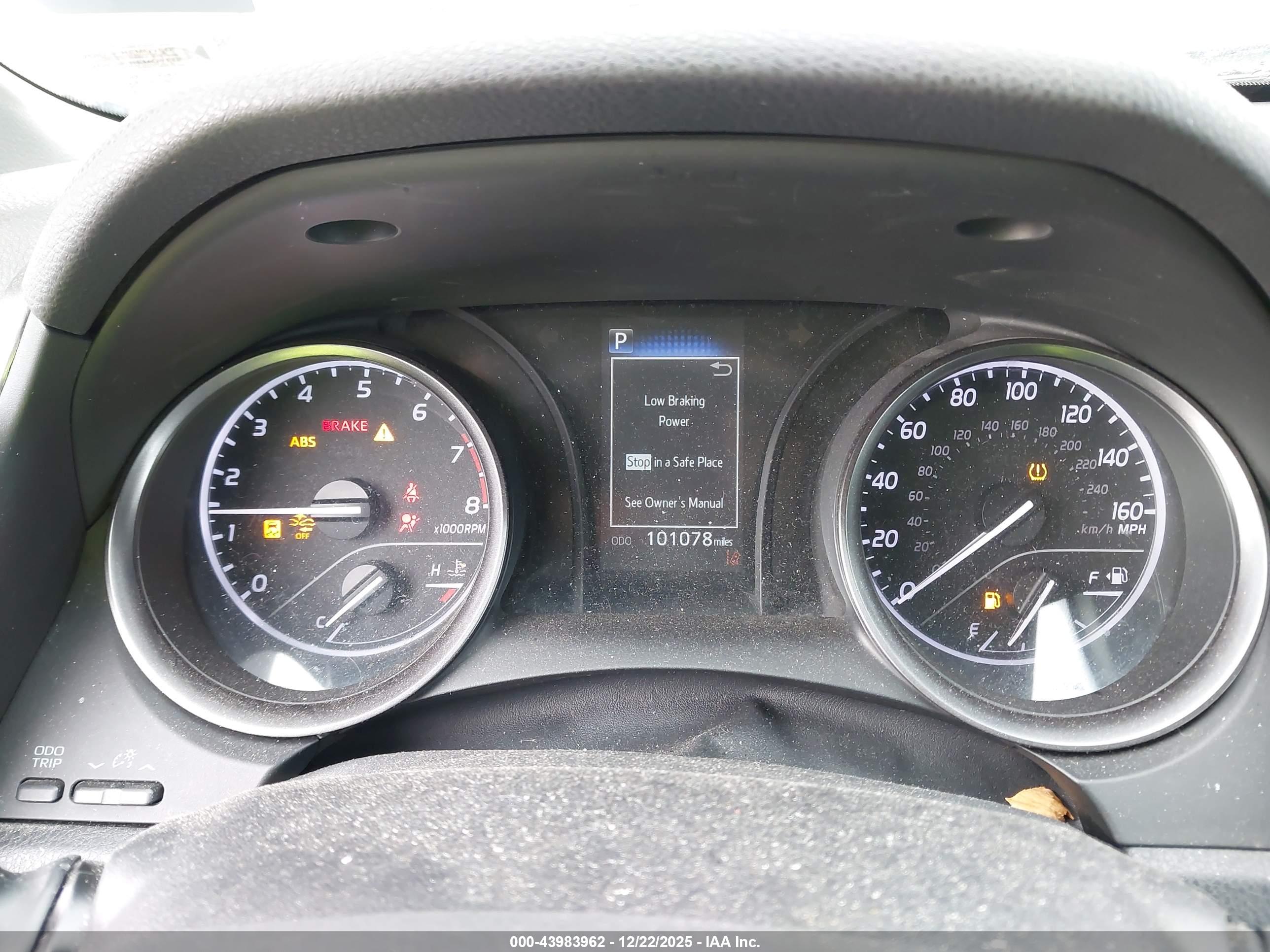 TOYOTA CAMRY image 7
