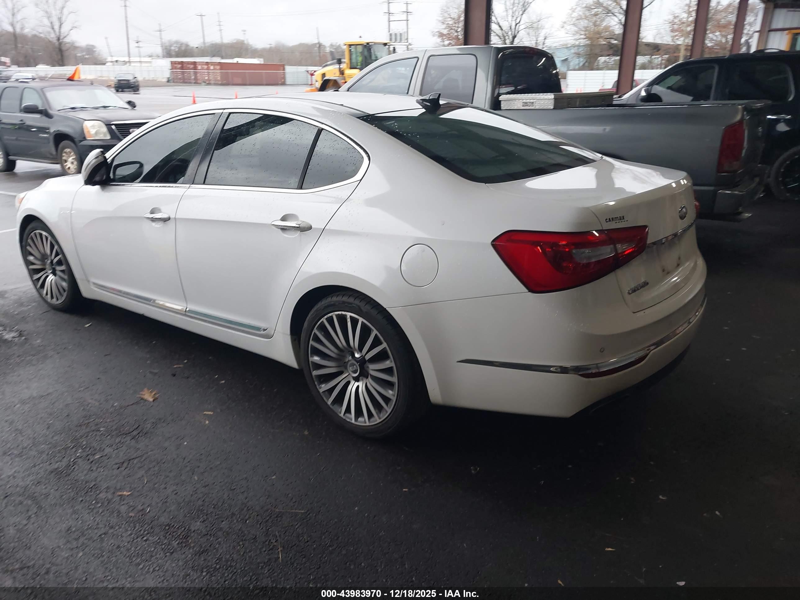 KIA CADENZA image 3