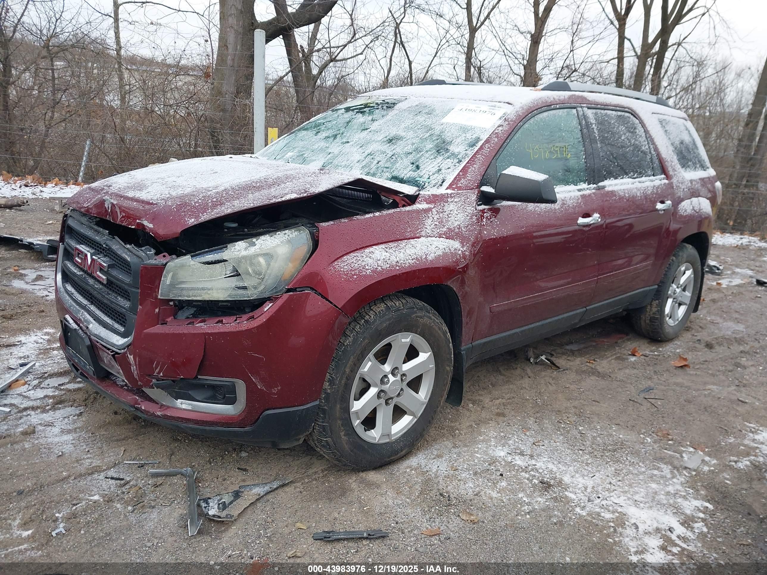 GMC ACADIA image 2