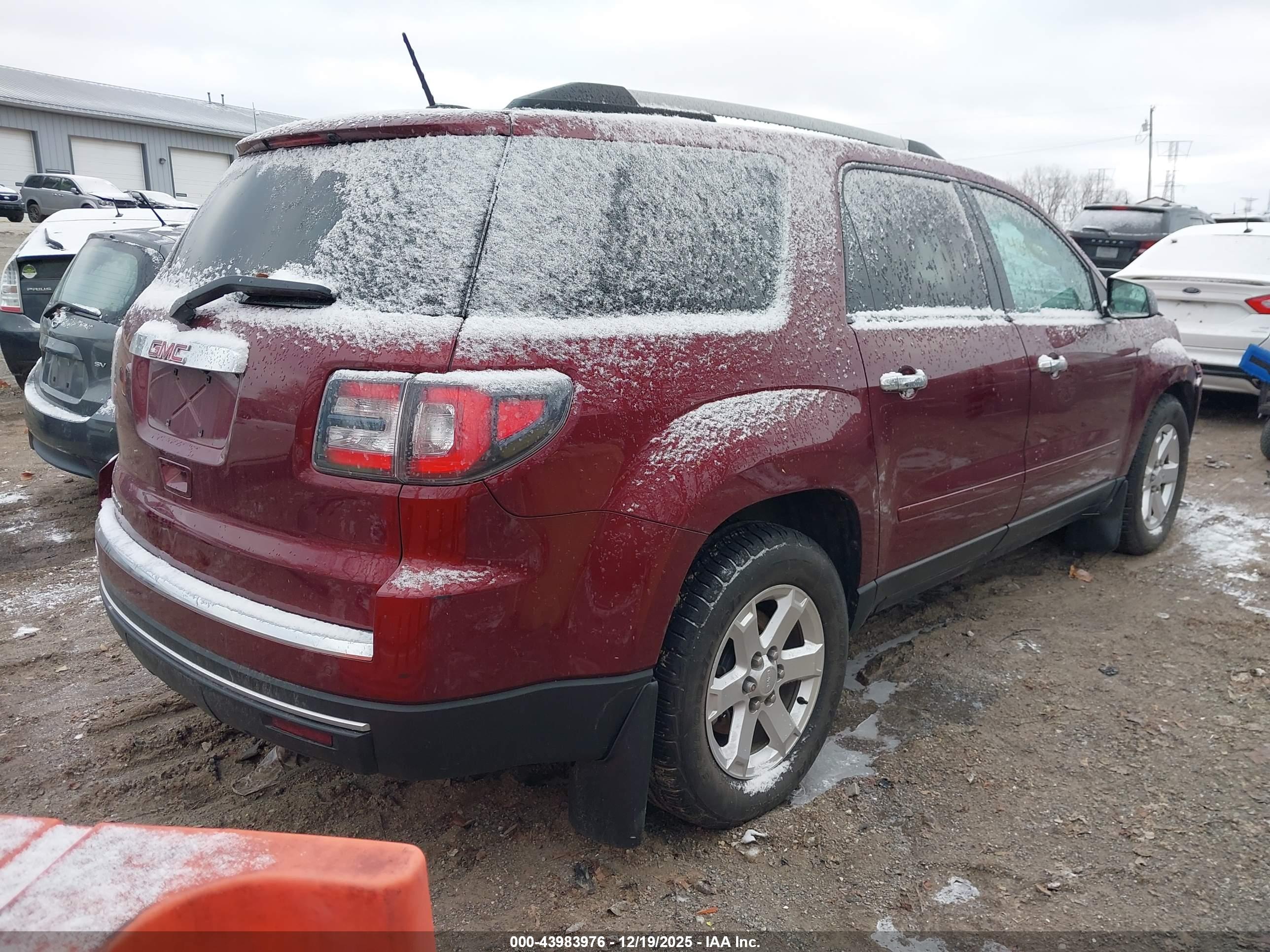 GMC ACADIA image 4