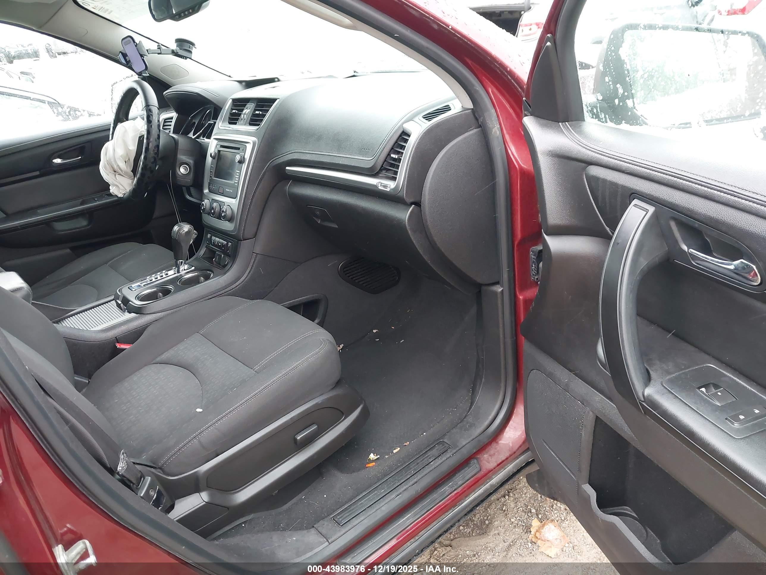GMC ACADIA image 5