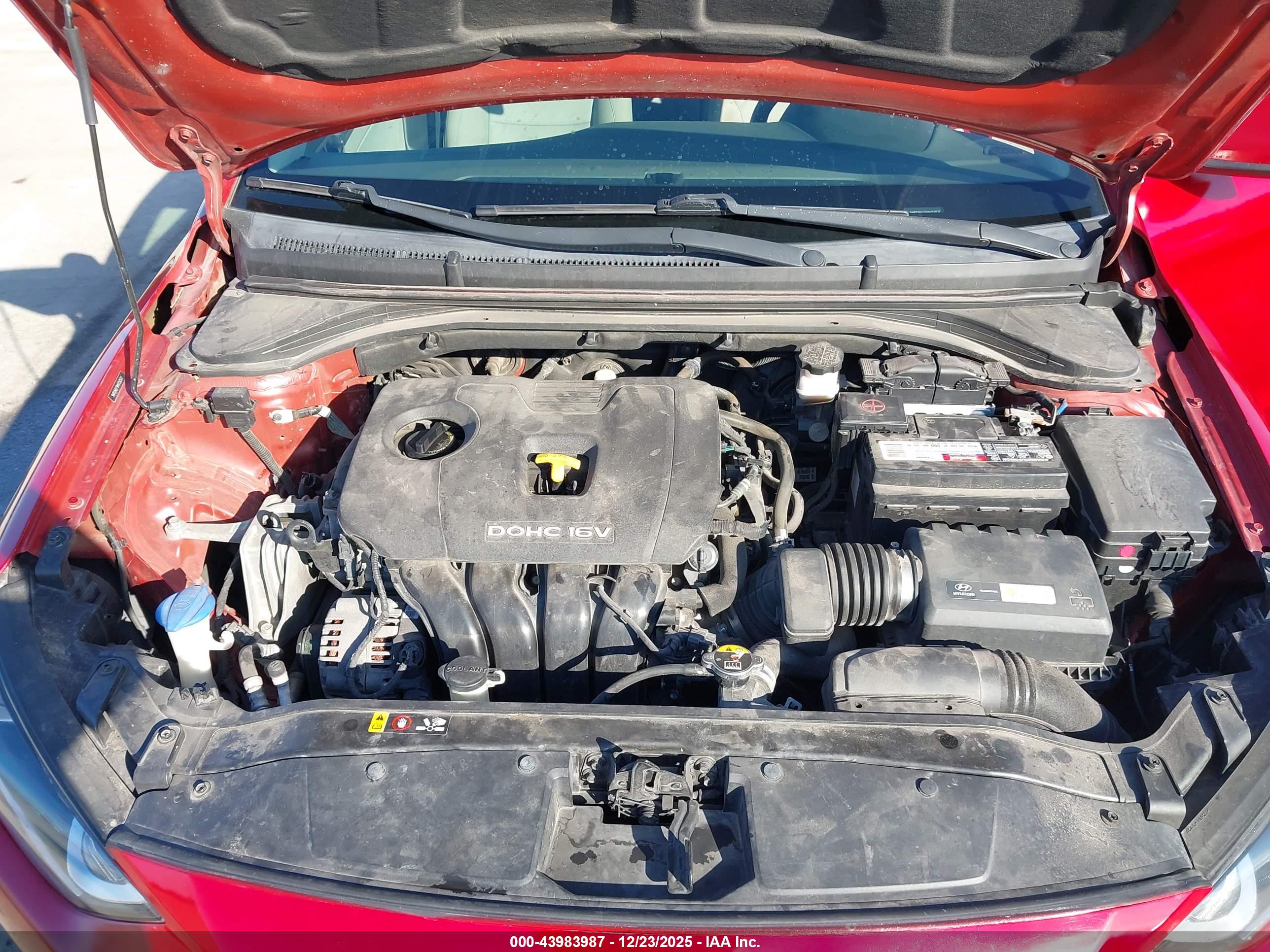 HYUNDAI ELANTRA image 10