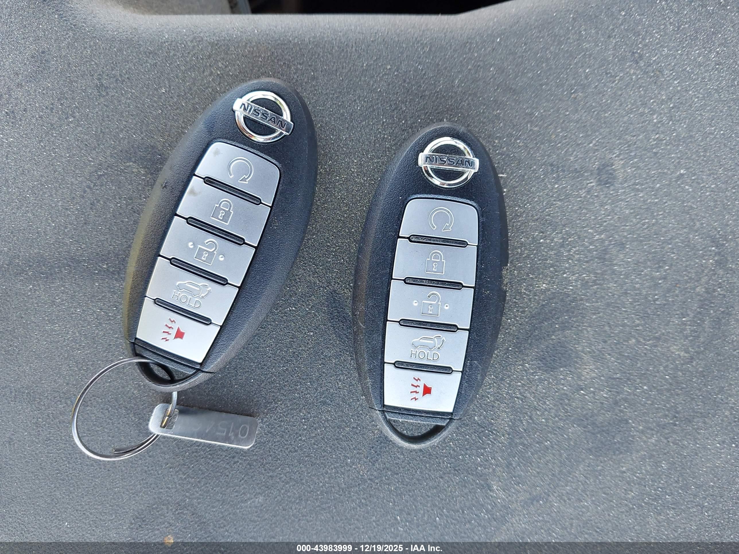 NISSAN PATHFINDER image 11