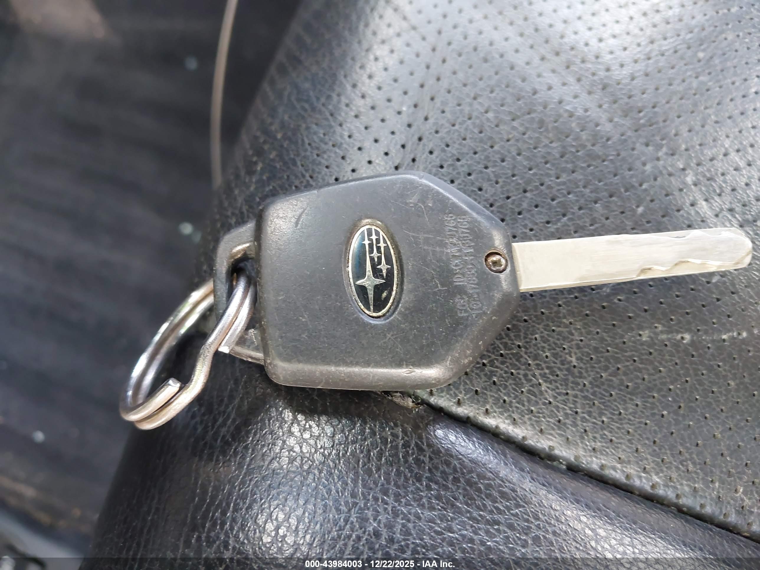 SUBARU OUTBACK image 11