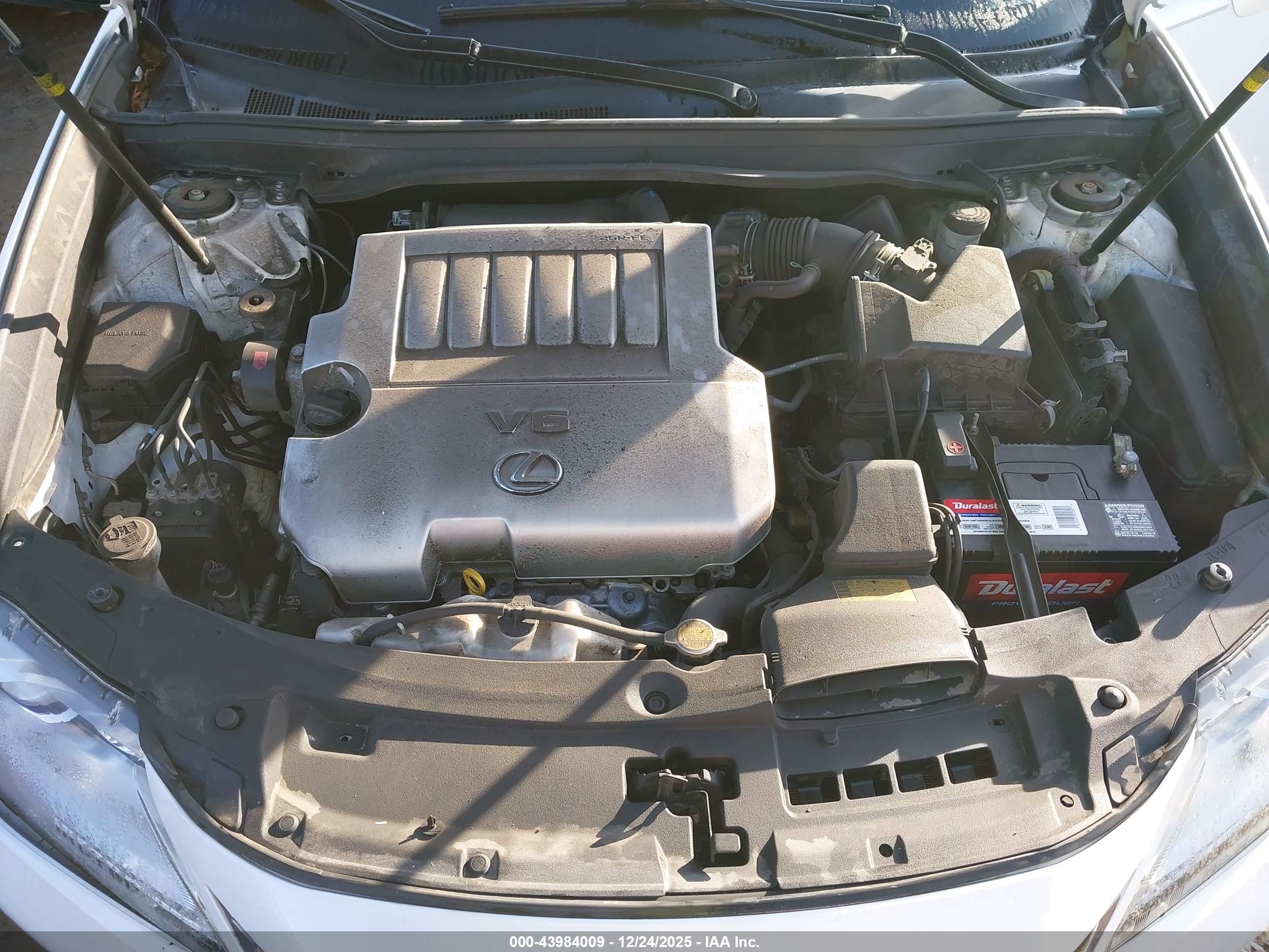 LEXUS ES image 10
