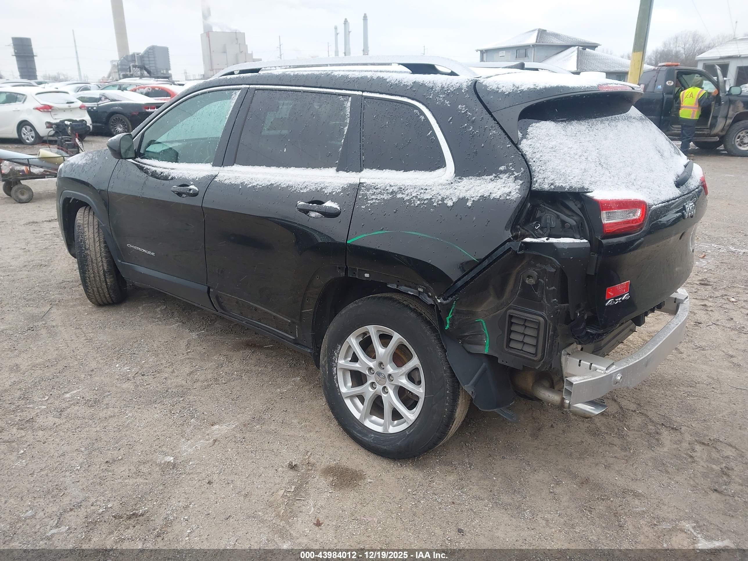 JEEP CHEROKEE image 3