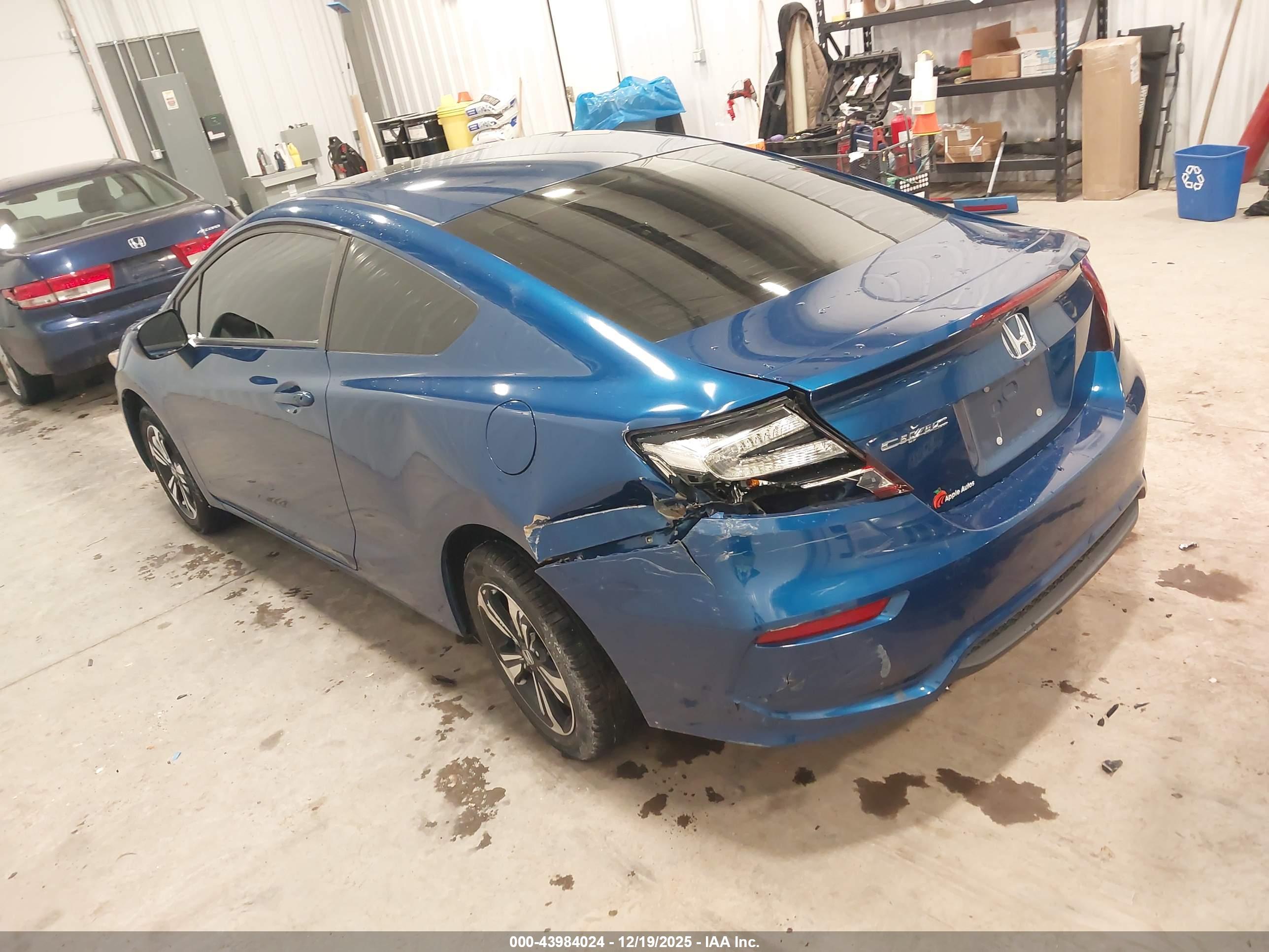 HONDA CIVIC image 3