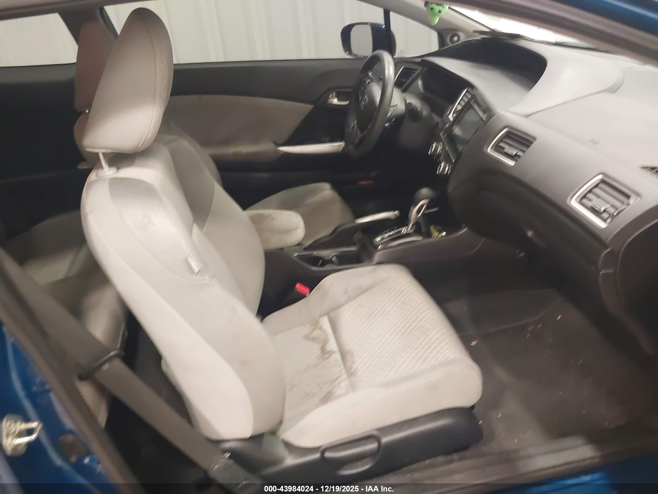 HONDA CIVIC image 5
