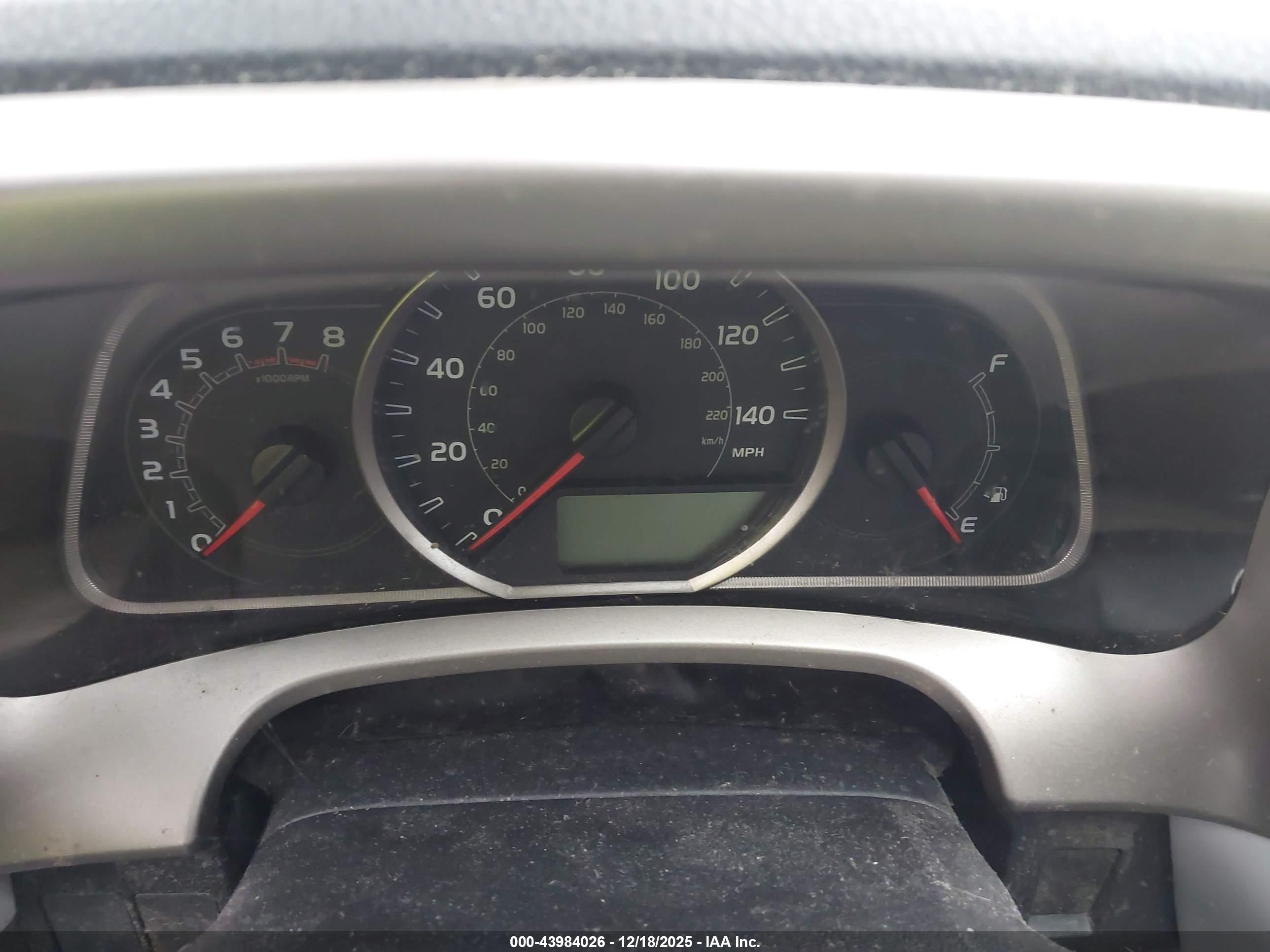 TOYOTA RAV4 image 7