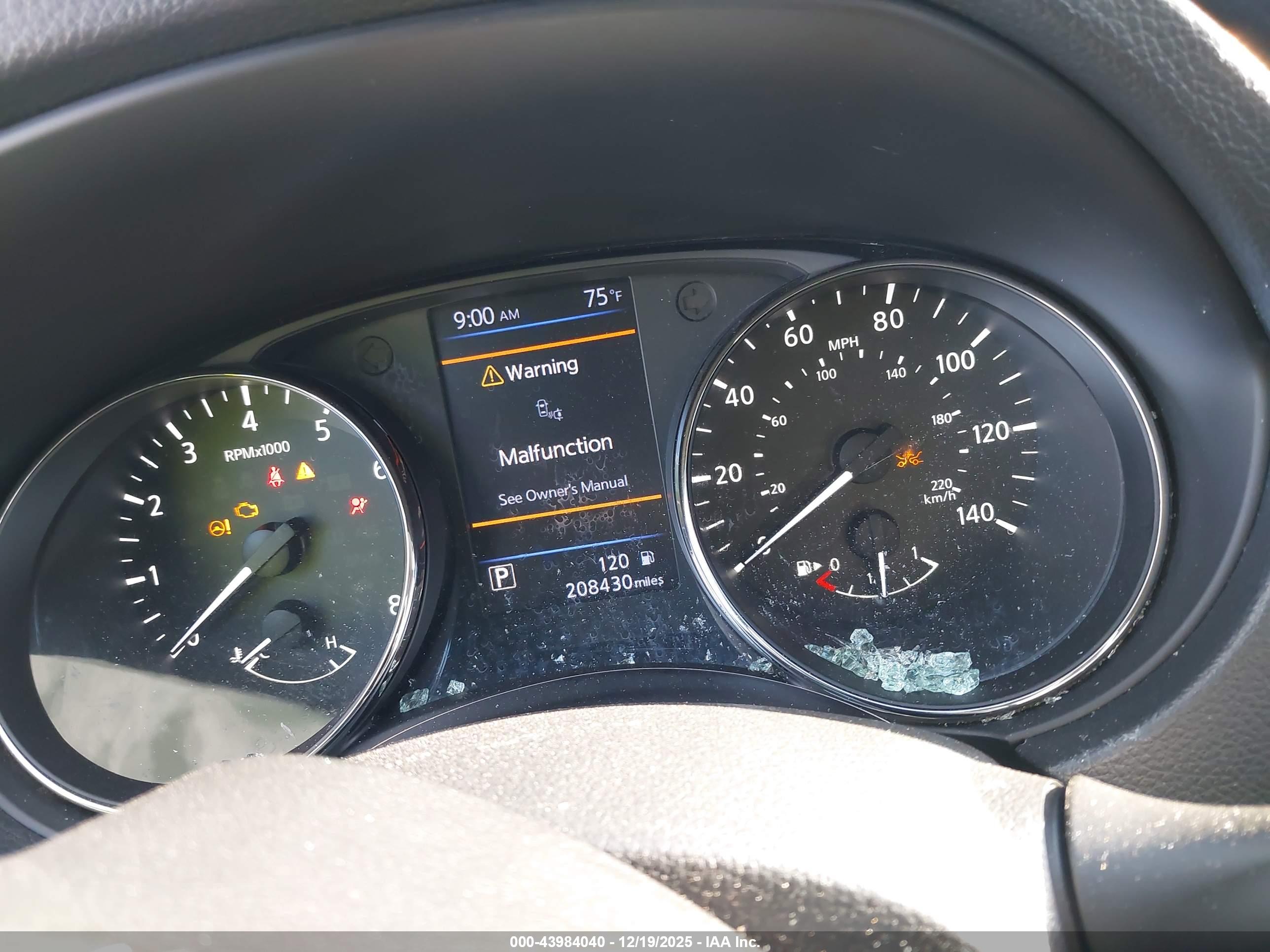 NISSAN ROGUE image 7