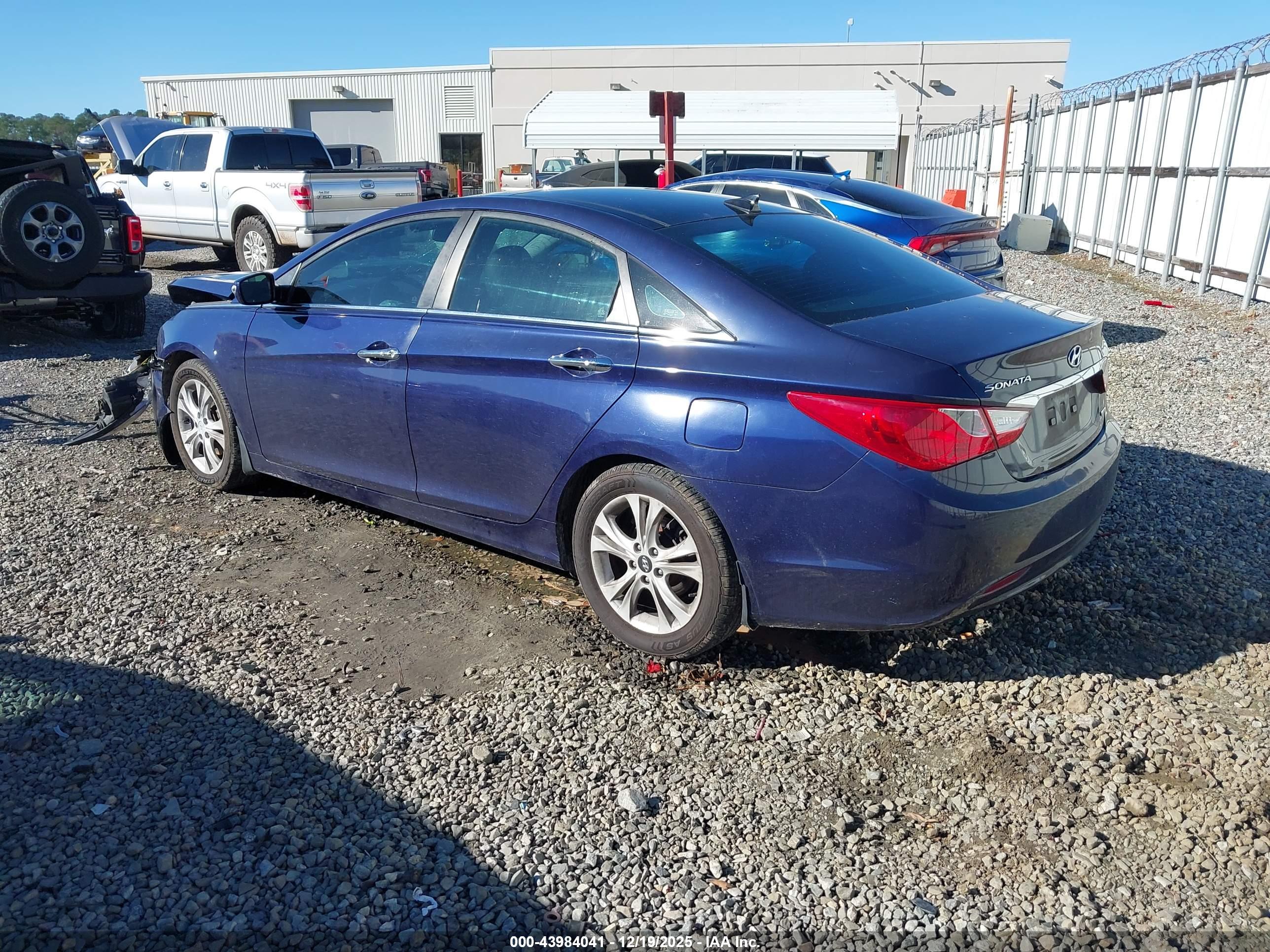 HYUNDAI SONATA image 3