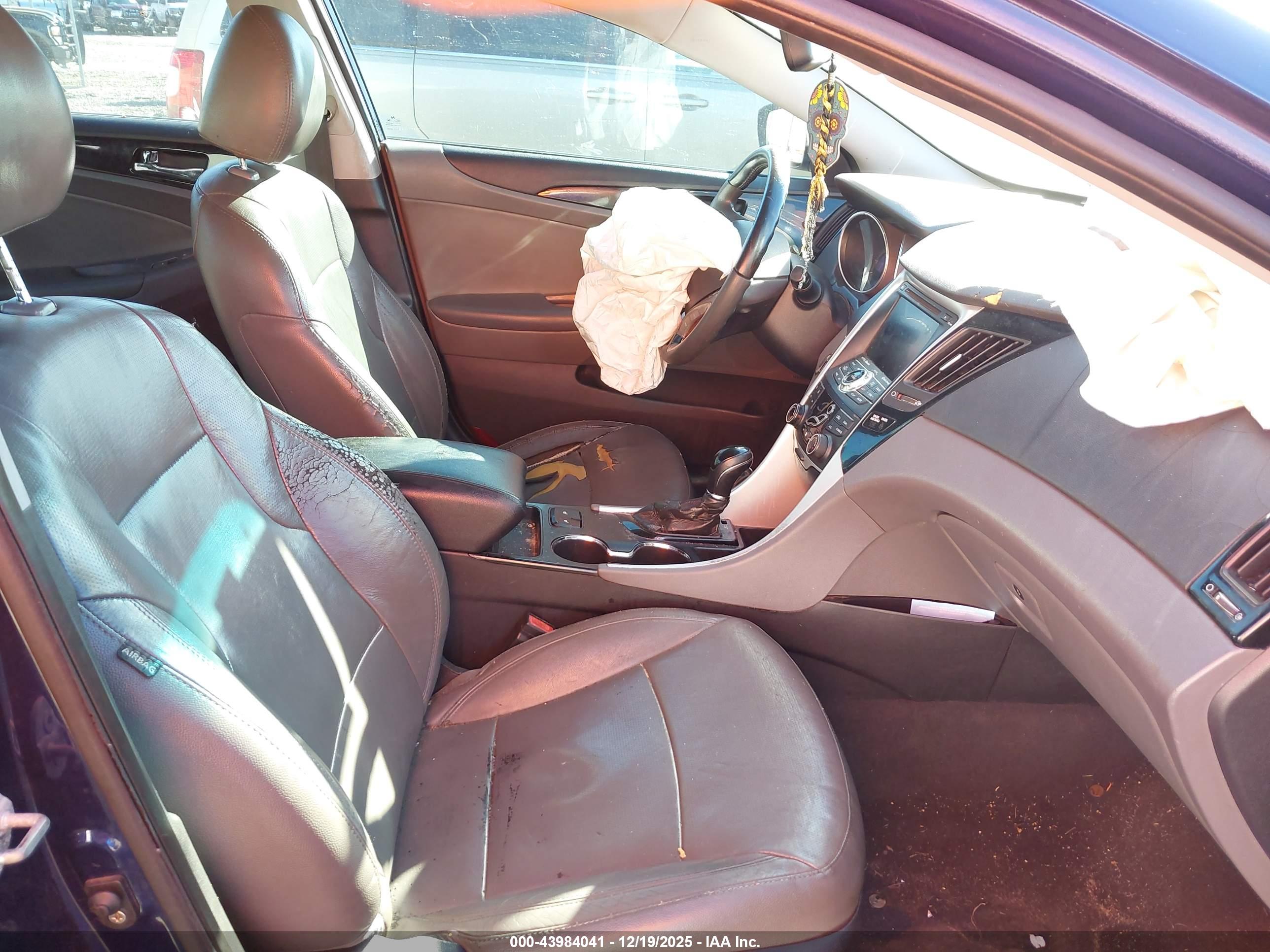 HYUNDAI SONATA image 5