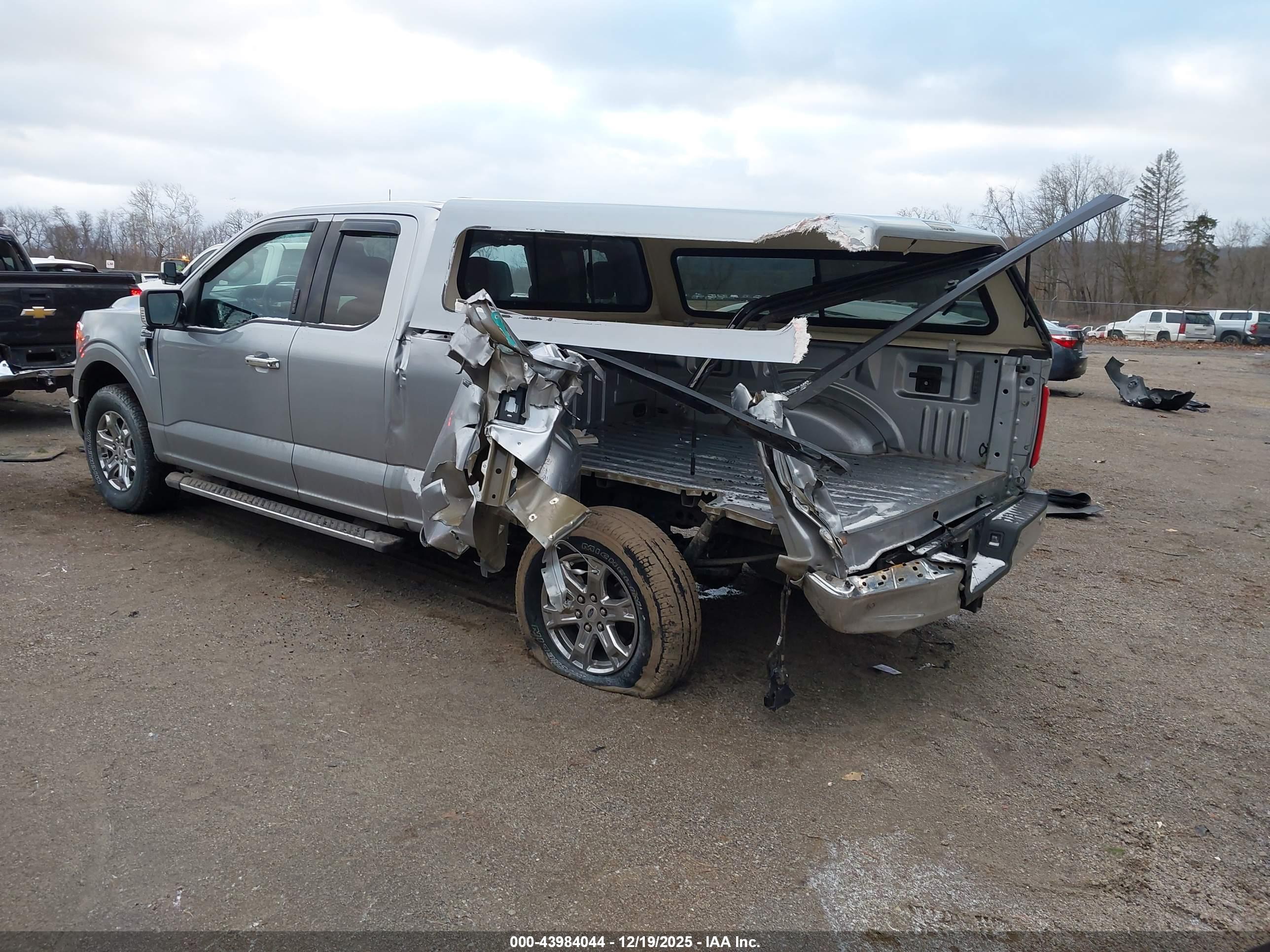 FORD F-150 image 3