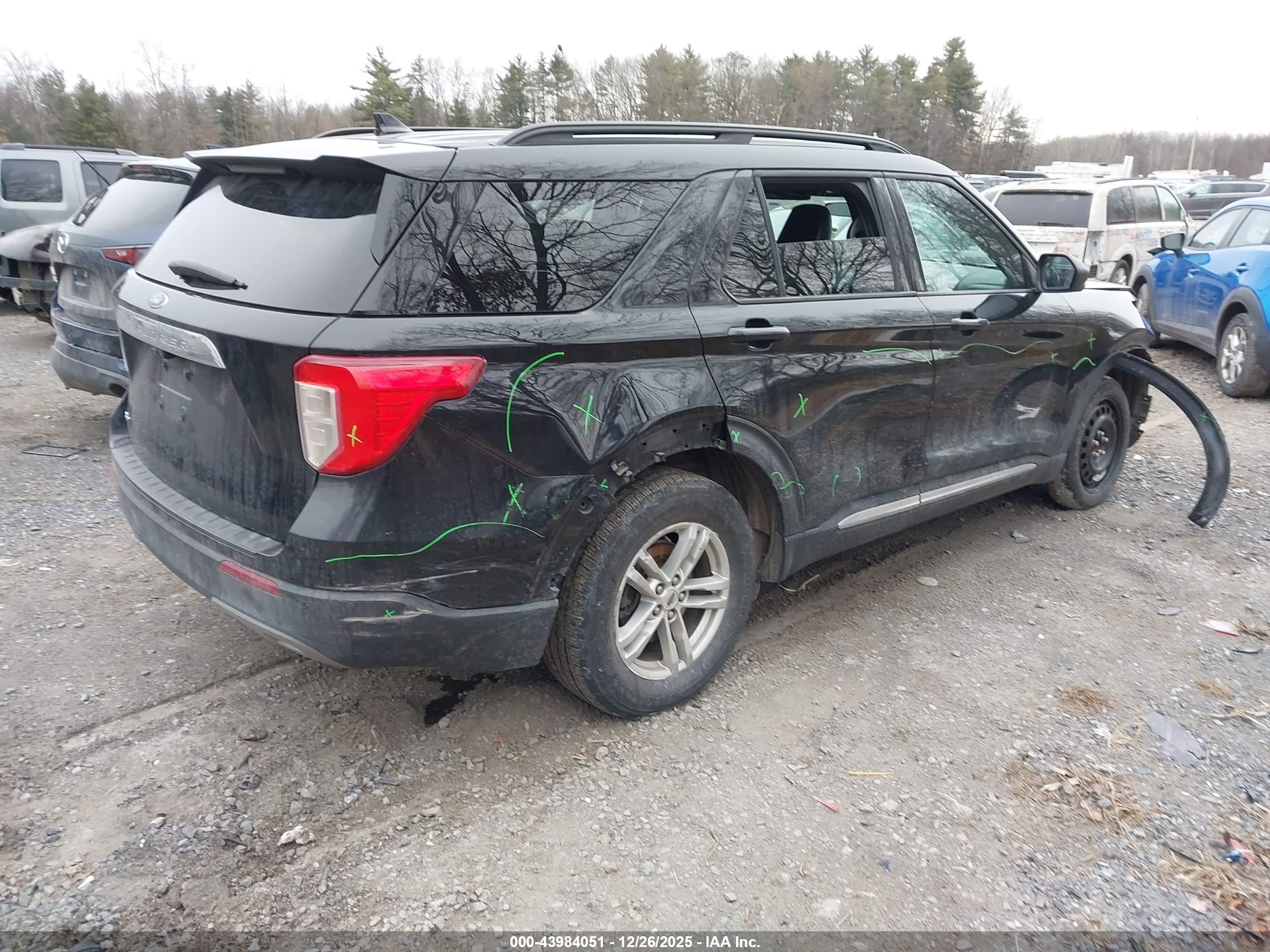 FORD EXPLORER image 4