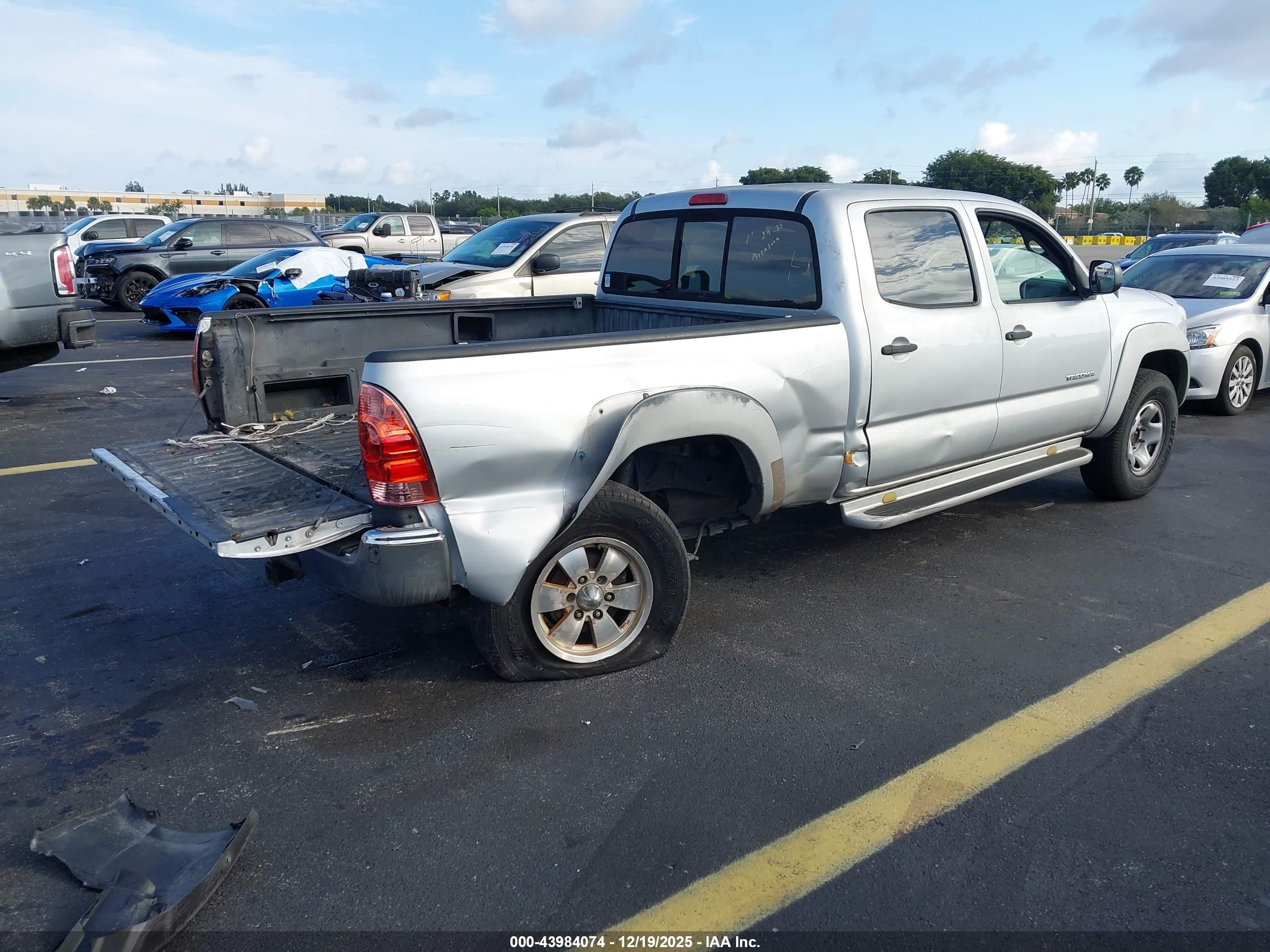 TOYOTA TACOMA image 4