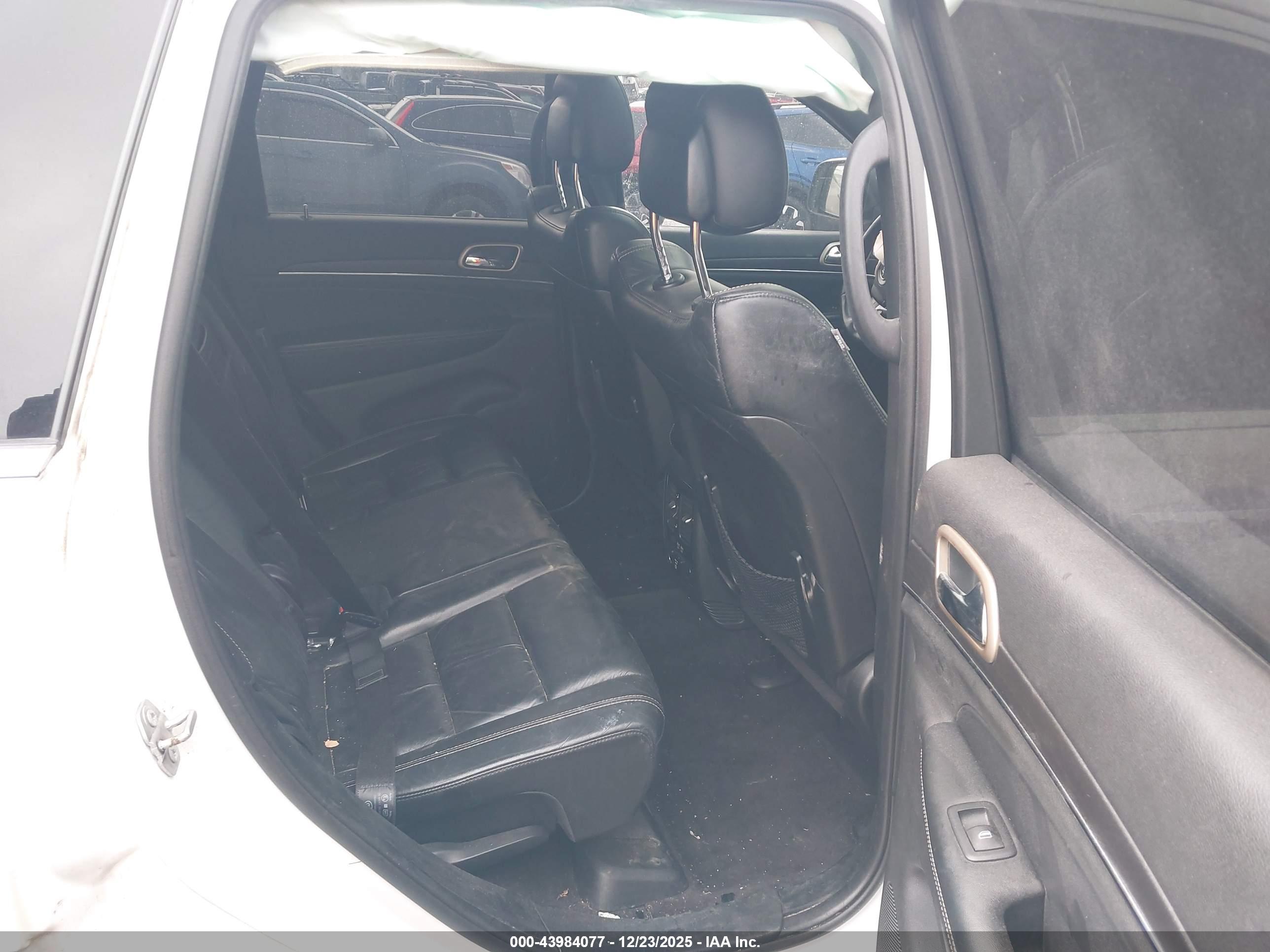 JEEP GRAND image 8
