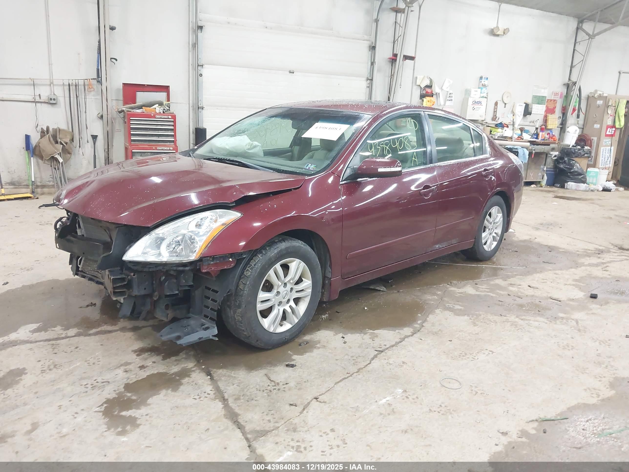 NISSAN ALTIMA image 2