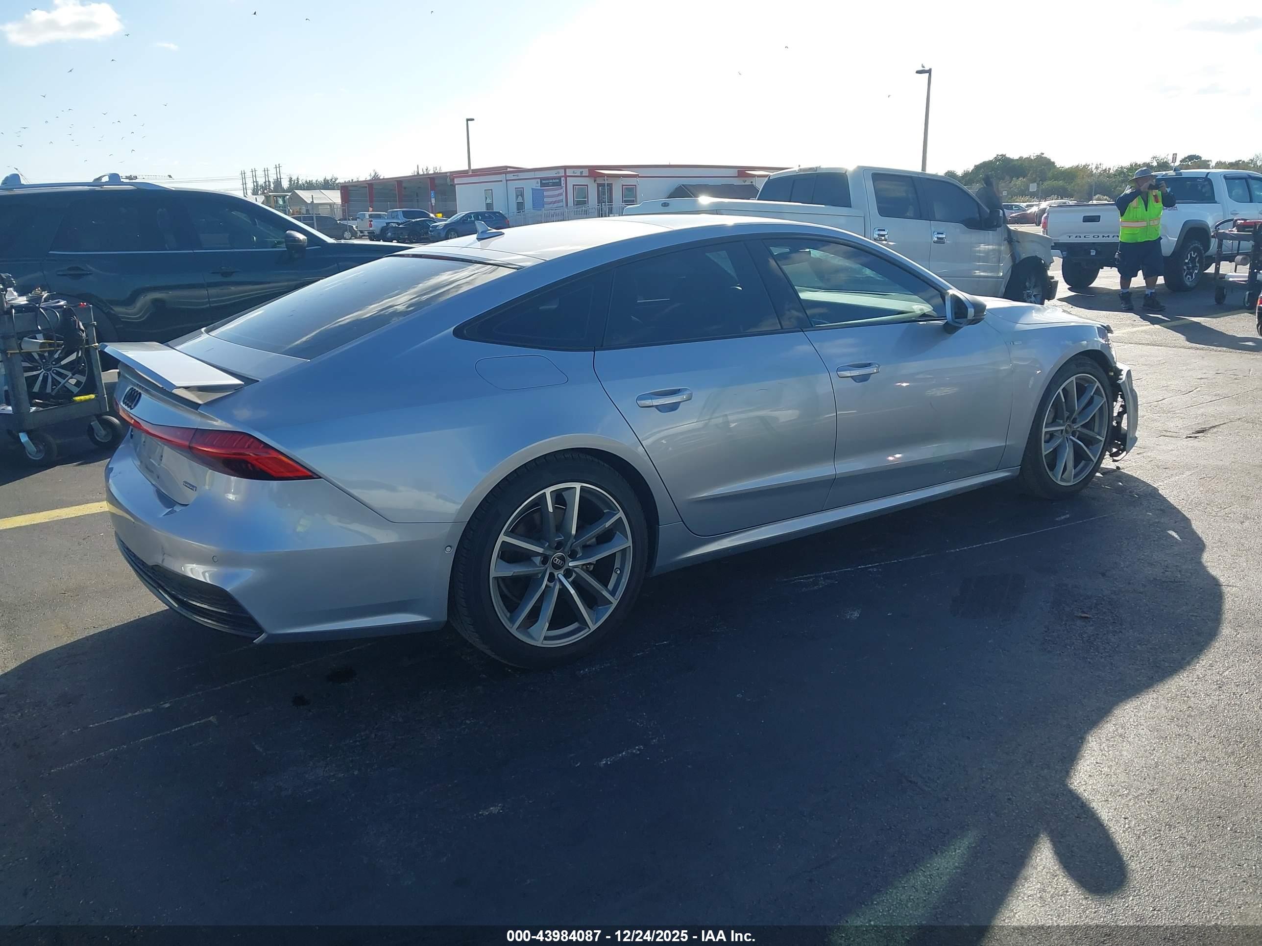 AUDI A7 image 4