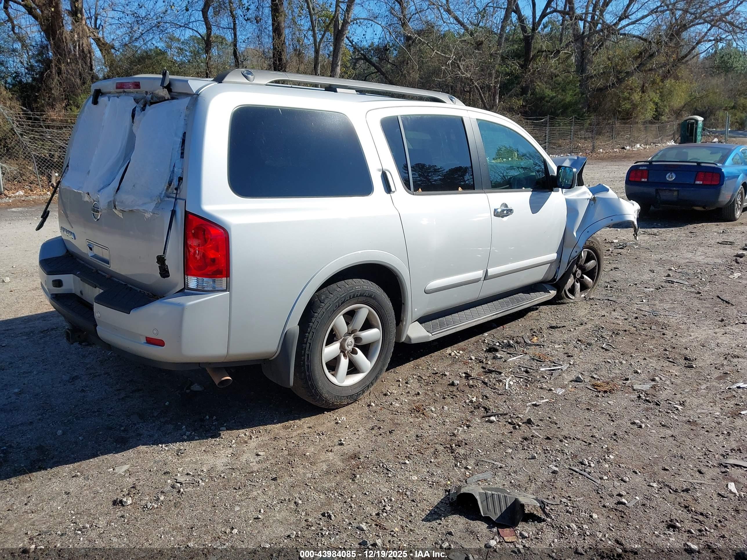 NISSAN ARMADA image 4