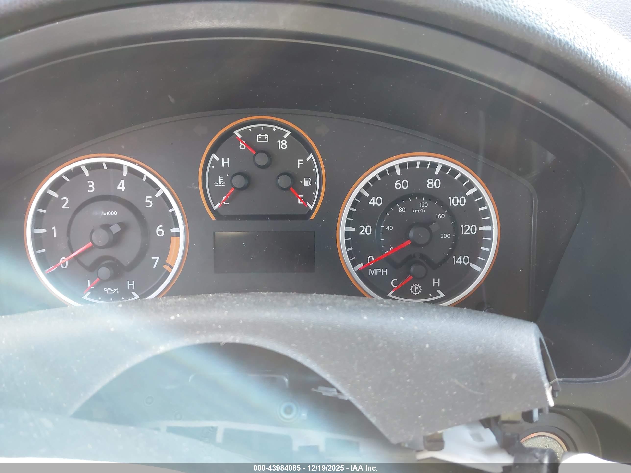 NISSAN ARMADA image 7