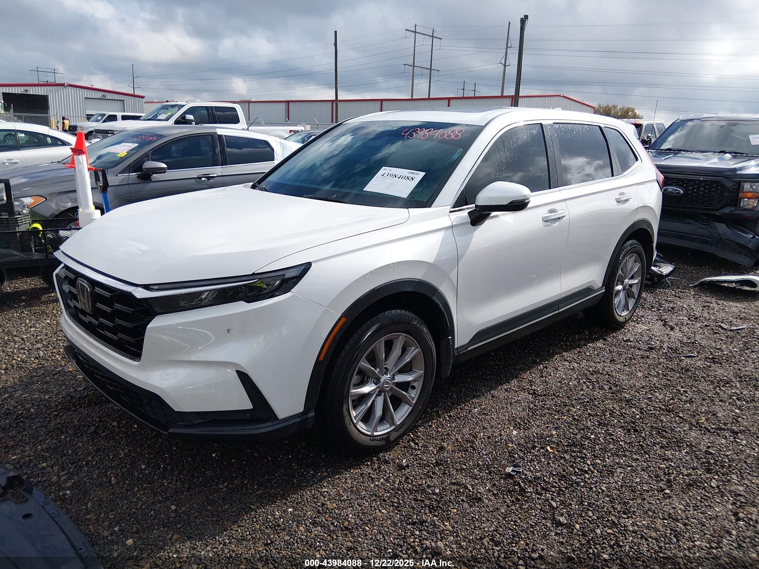 HONDA CR-V image 2