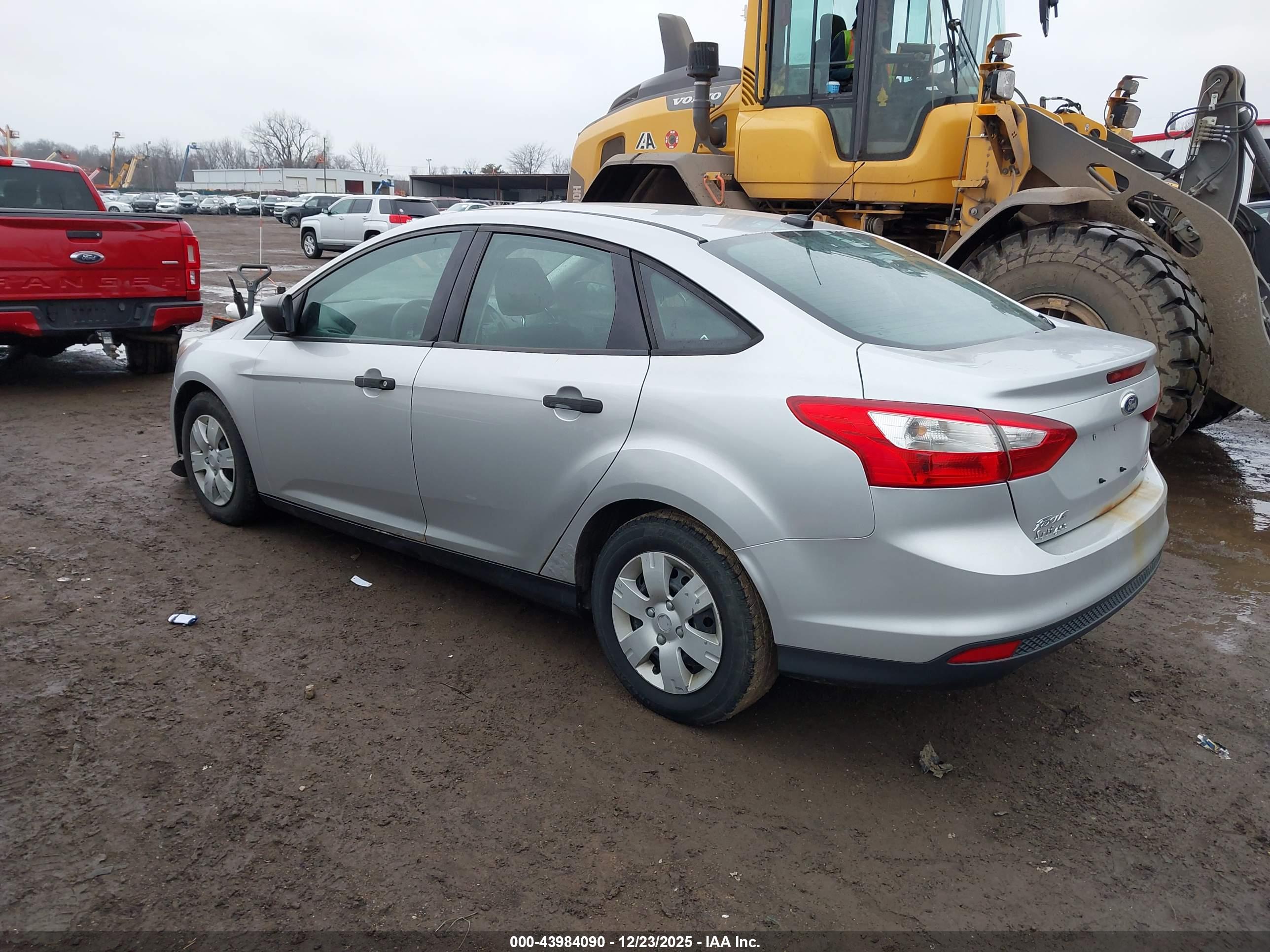 FORD FOCUS image 3