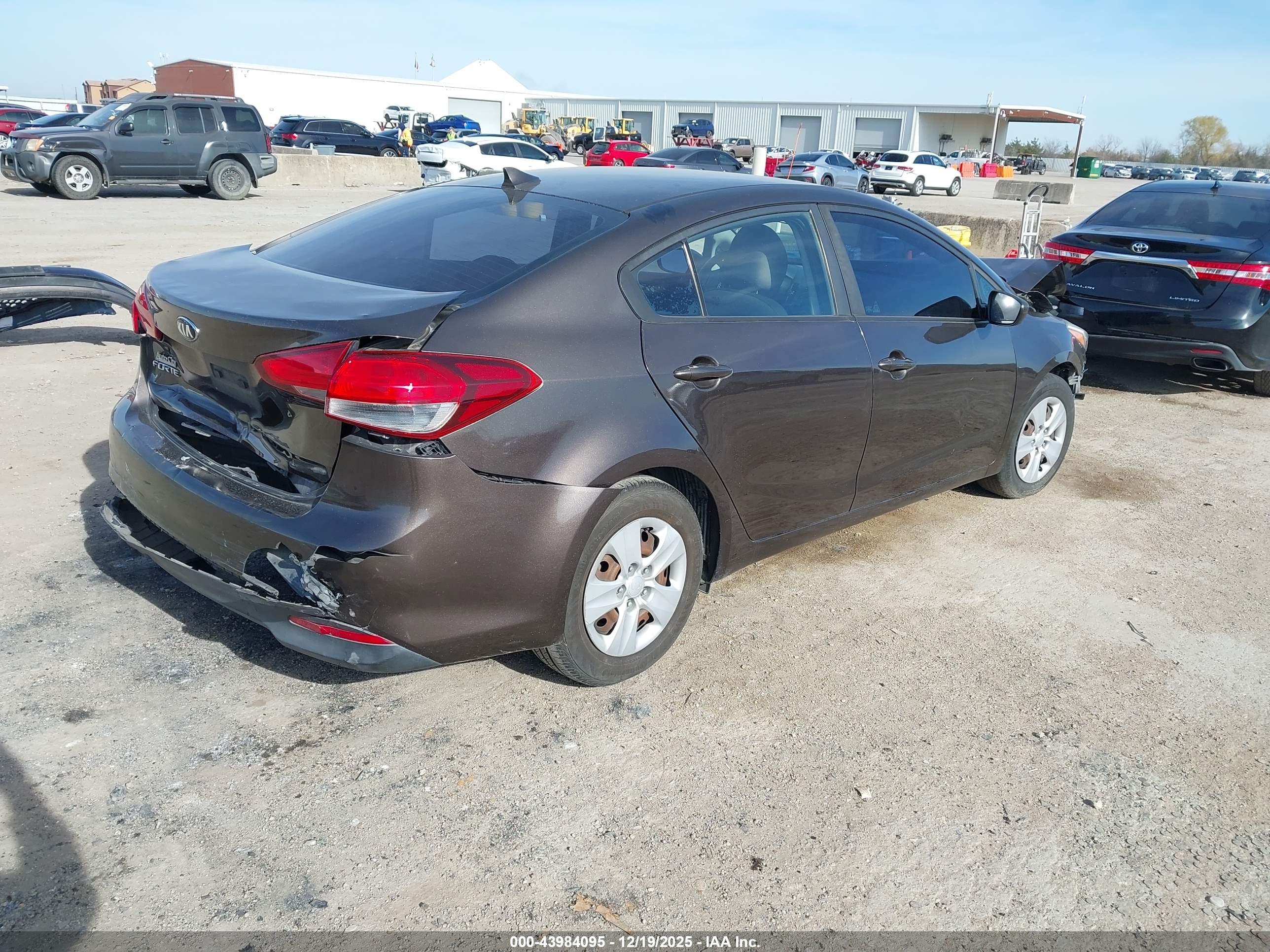 KIA FORTE image 4