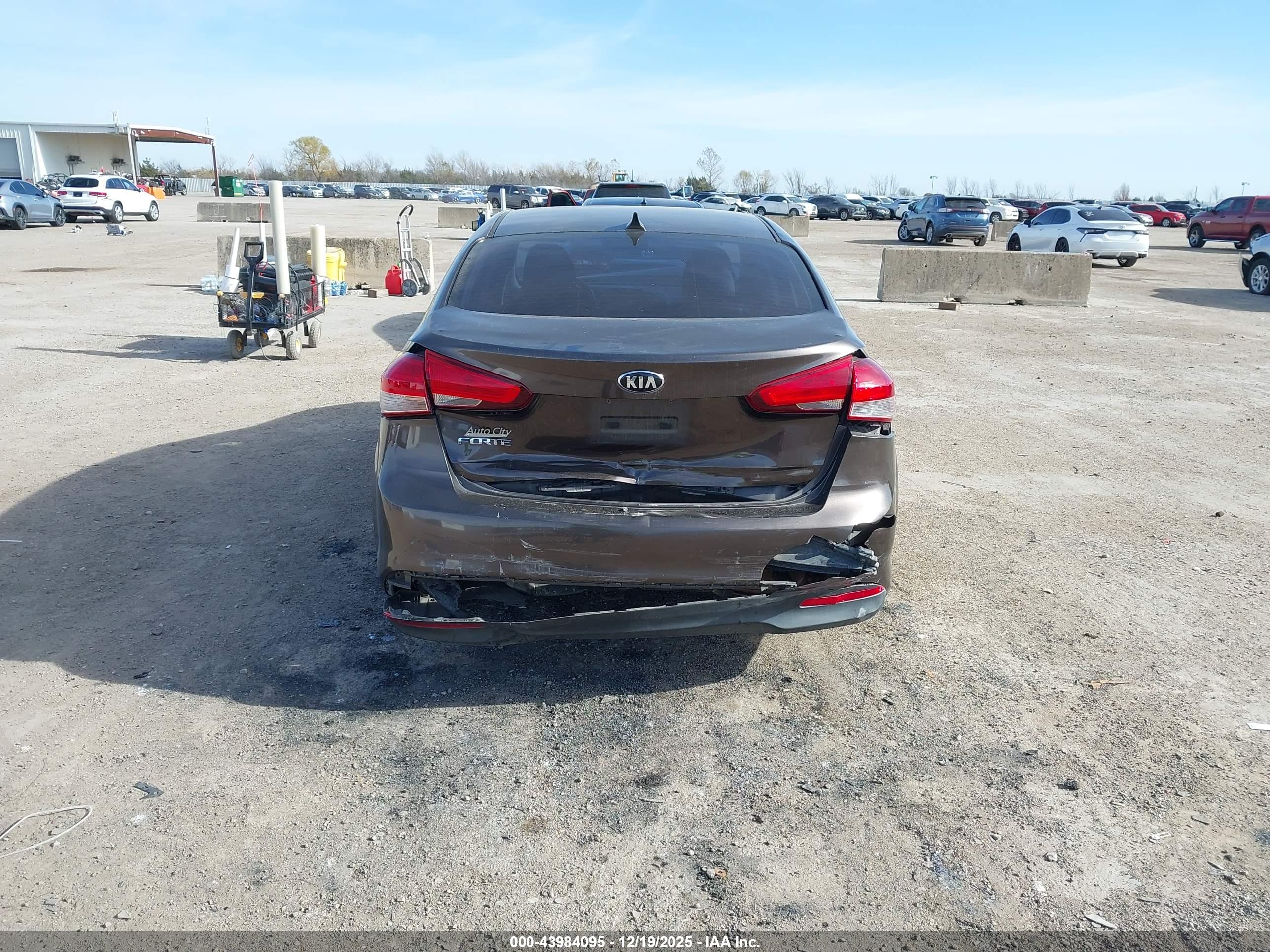 KIA FORTE image 6
