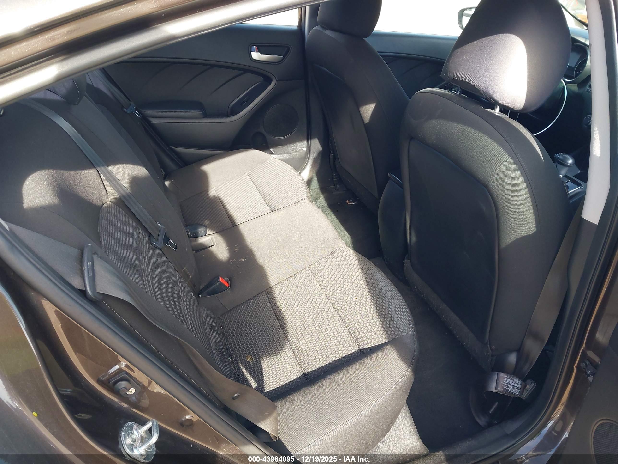 KIA FORTE image 8
