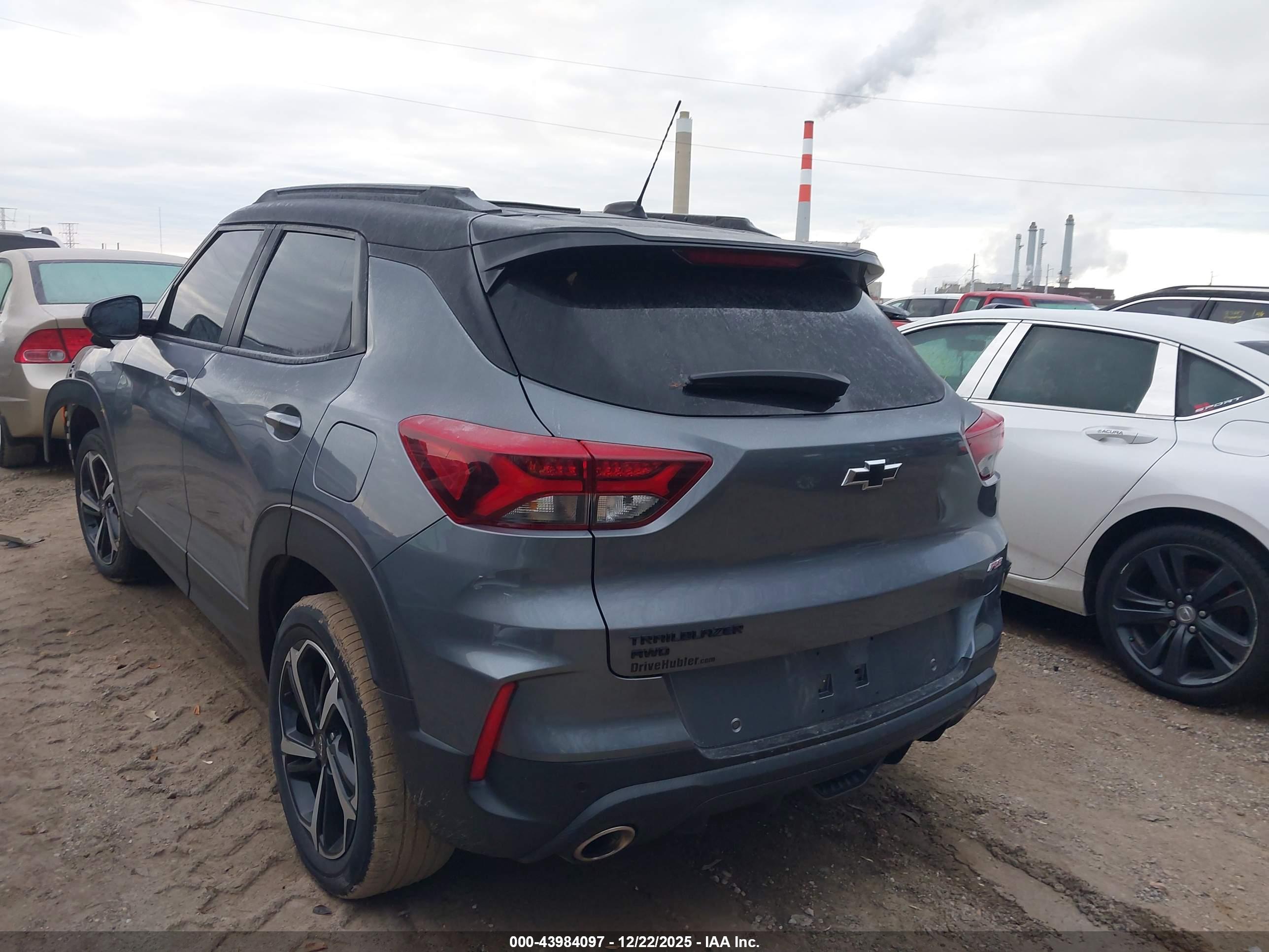 CHEVROLET TRAILBLAZER image 3