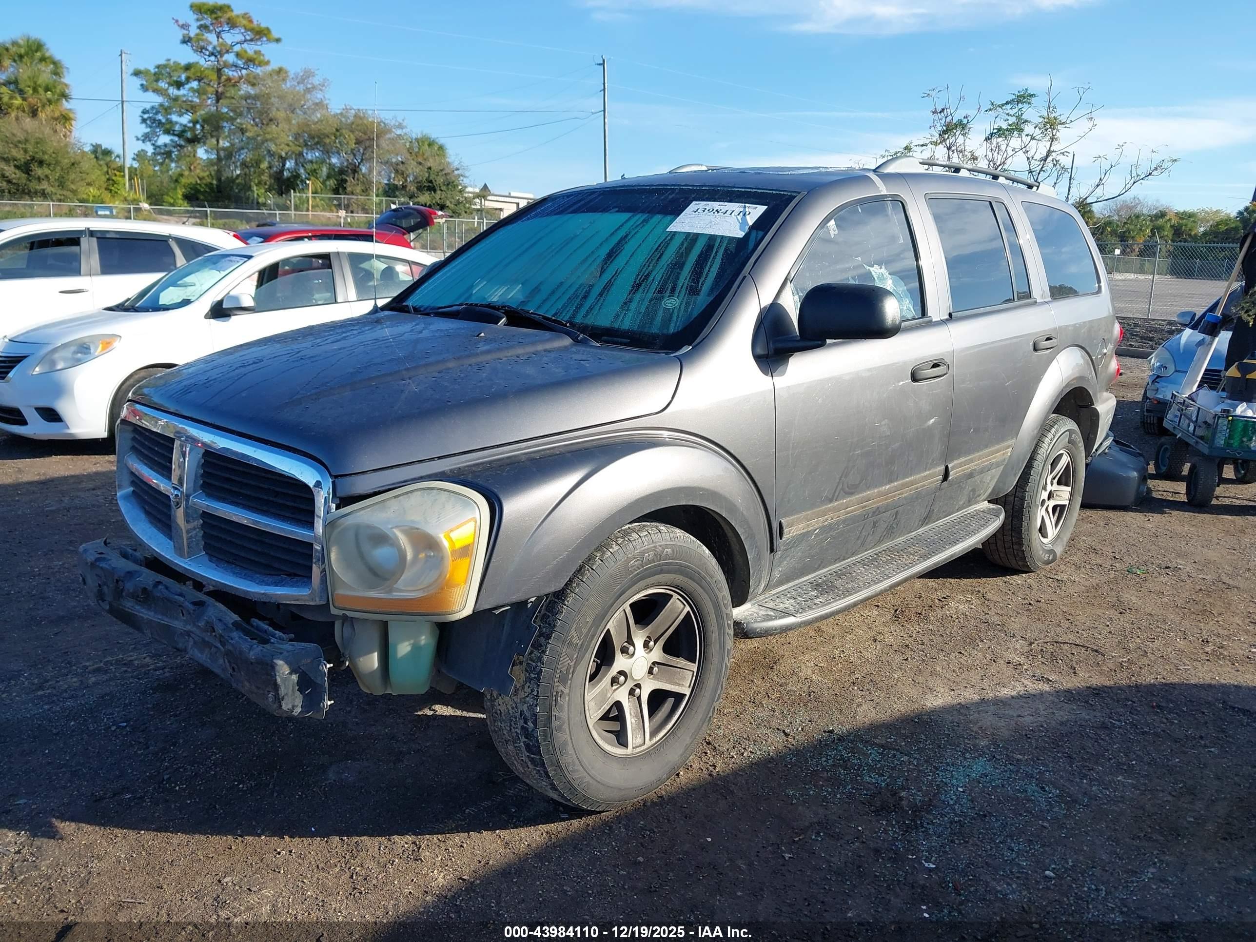 DODGE DURANGO image 2