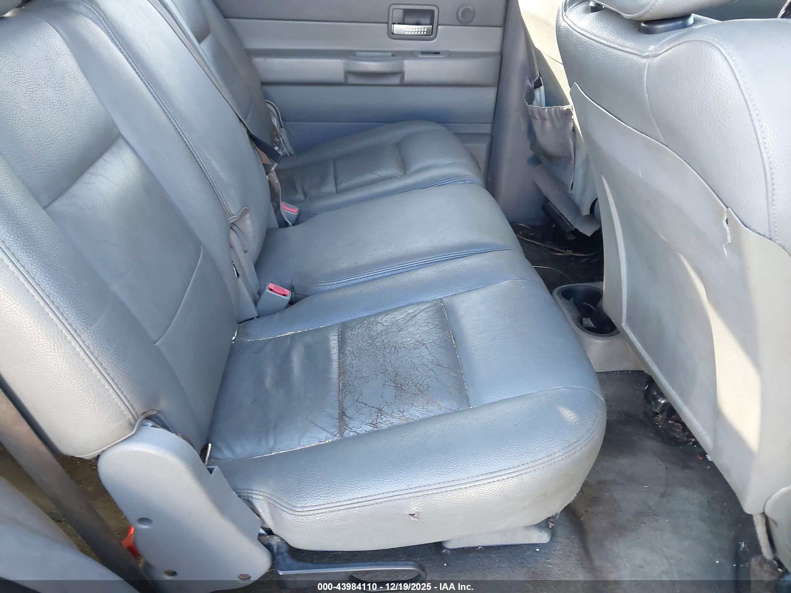 DODGE DURANGO image 8