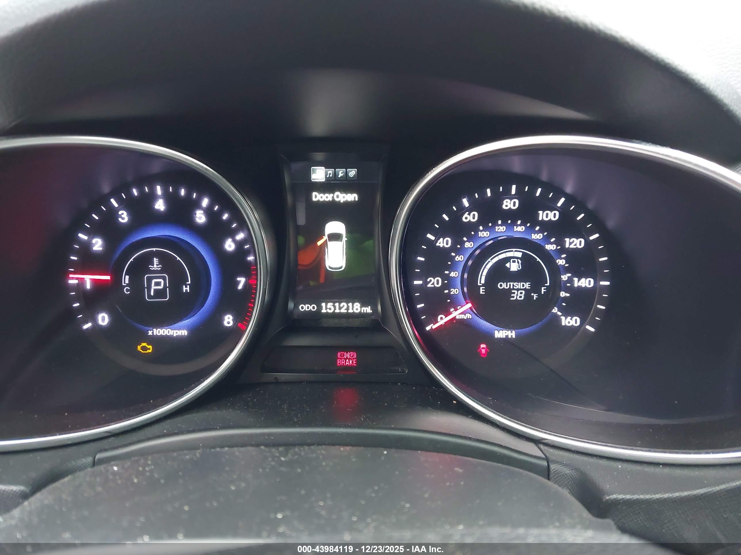HYUNDAI SANTA image 7