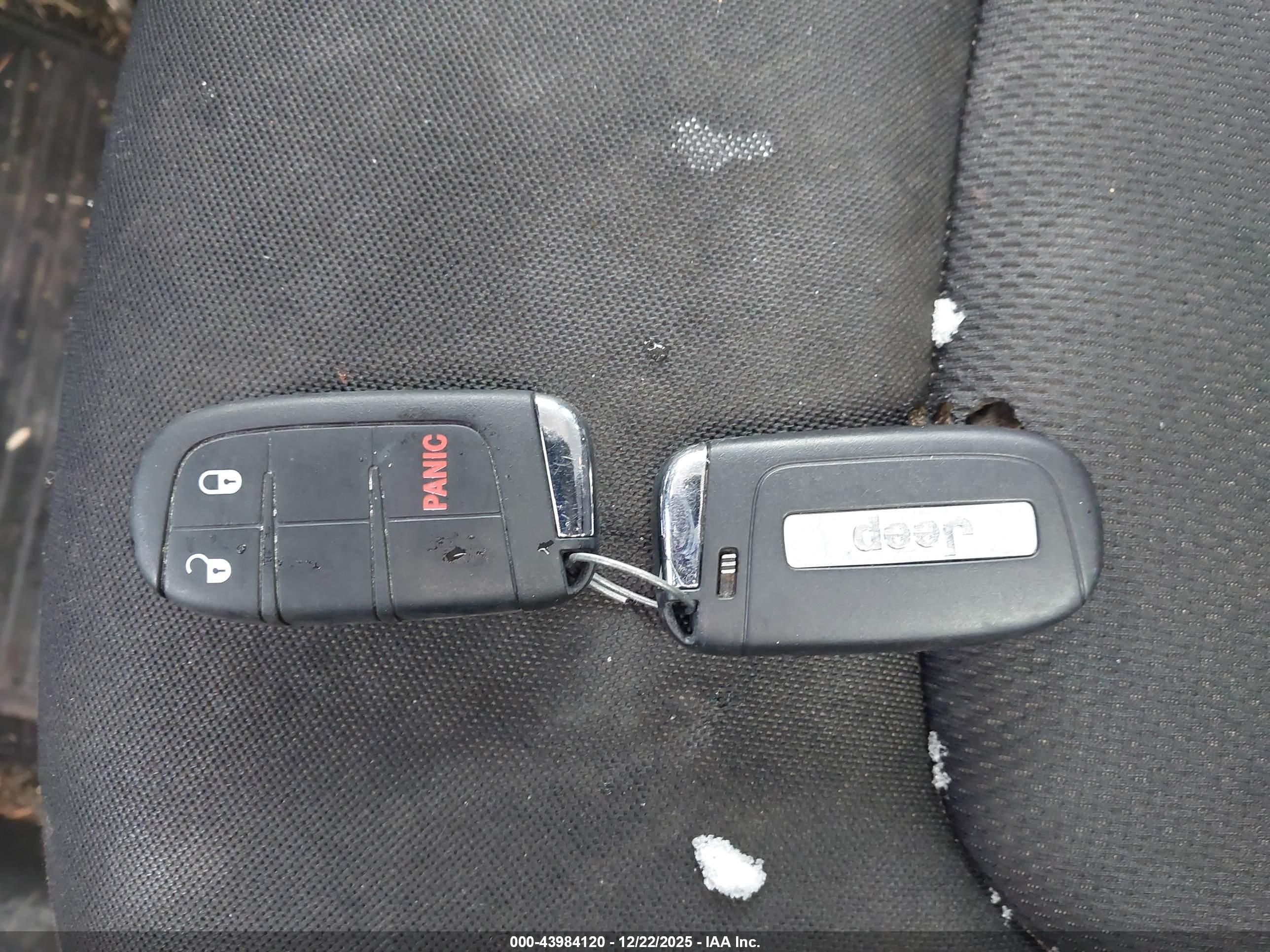 JEEP RENEGADE image 11