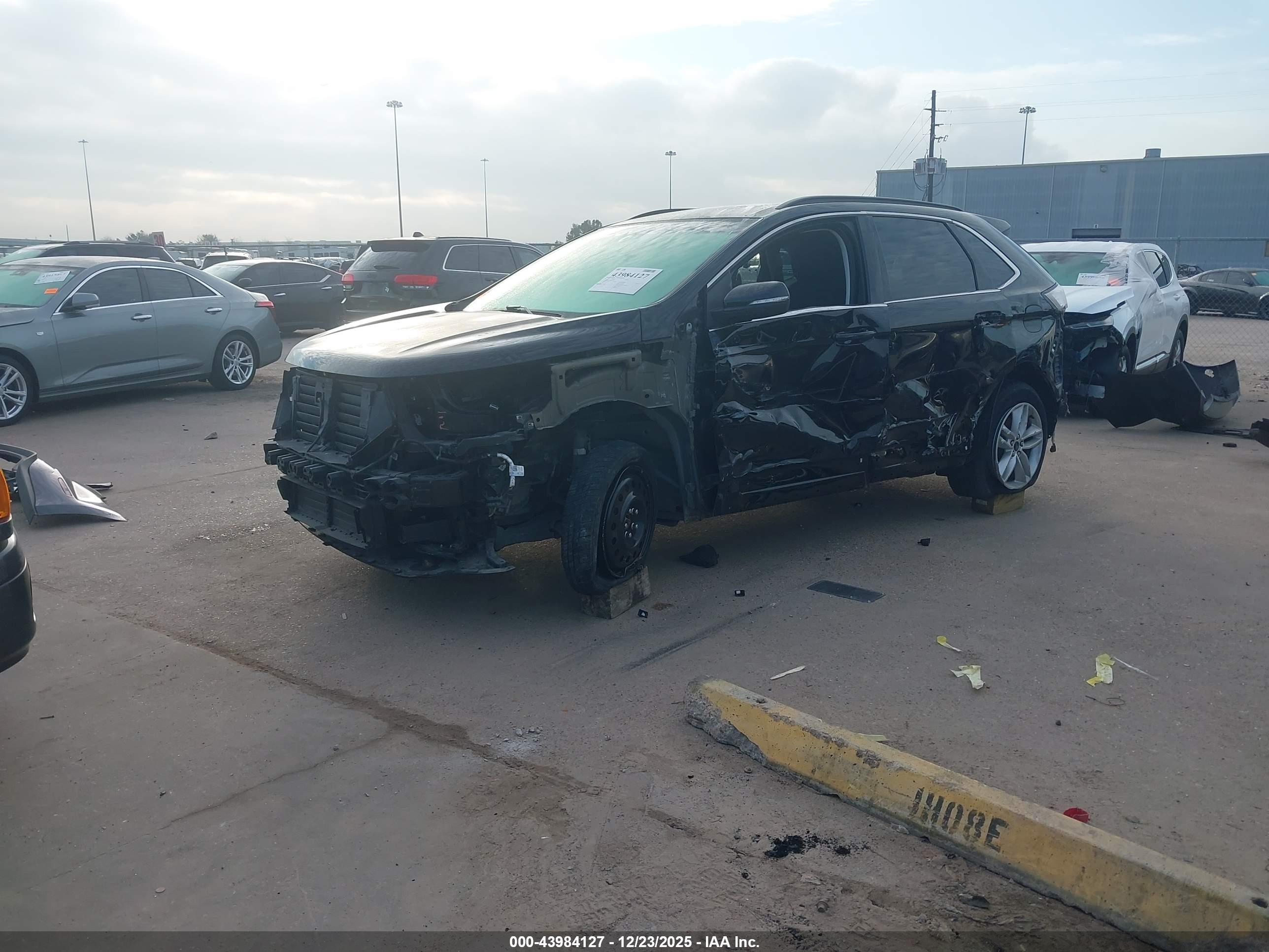 FORD EDGE image 2