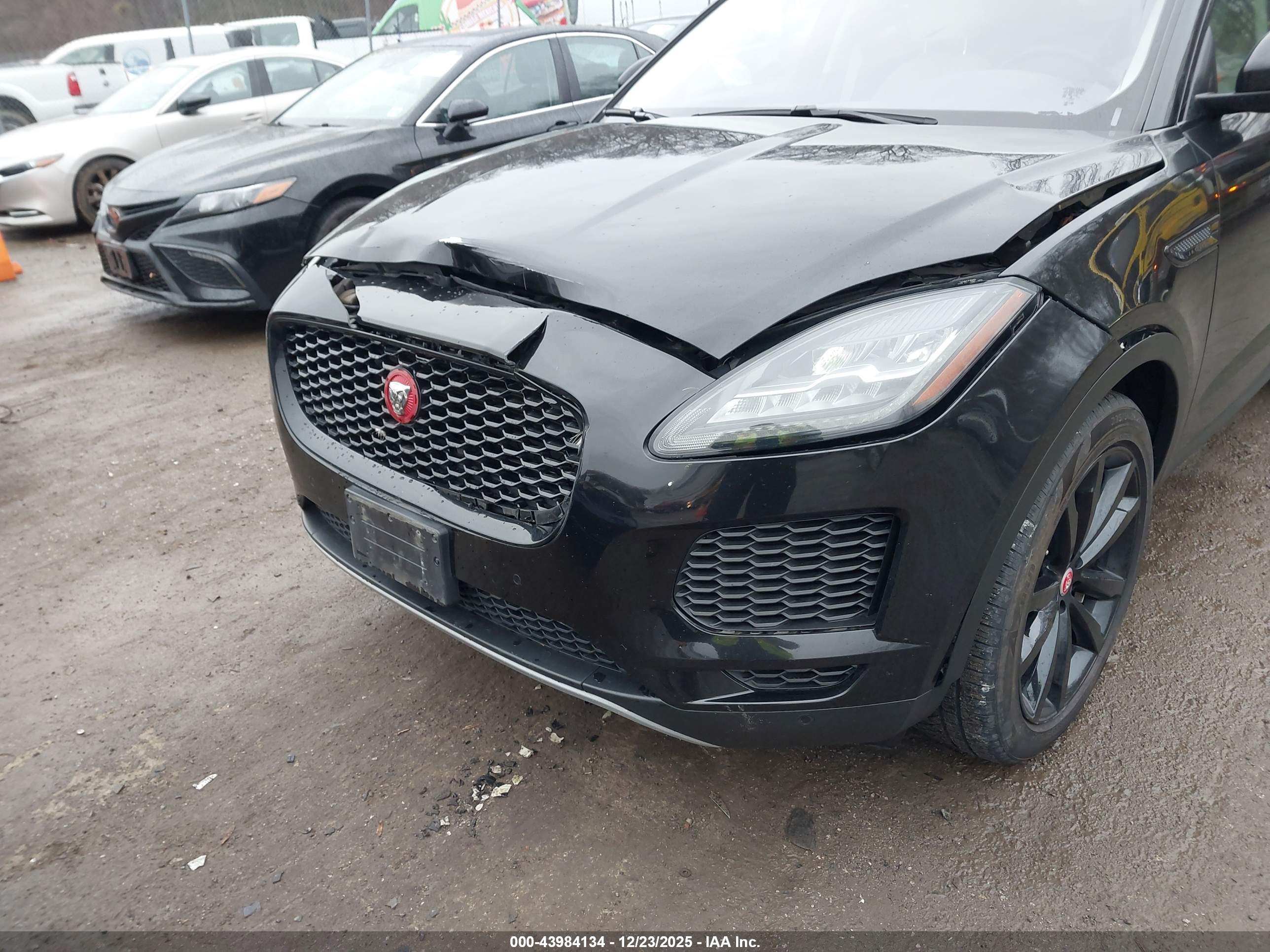 JAGUAR E-PACE image 6