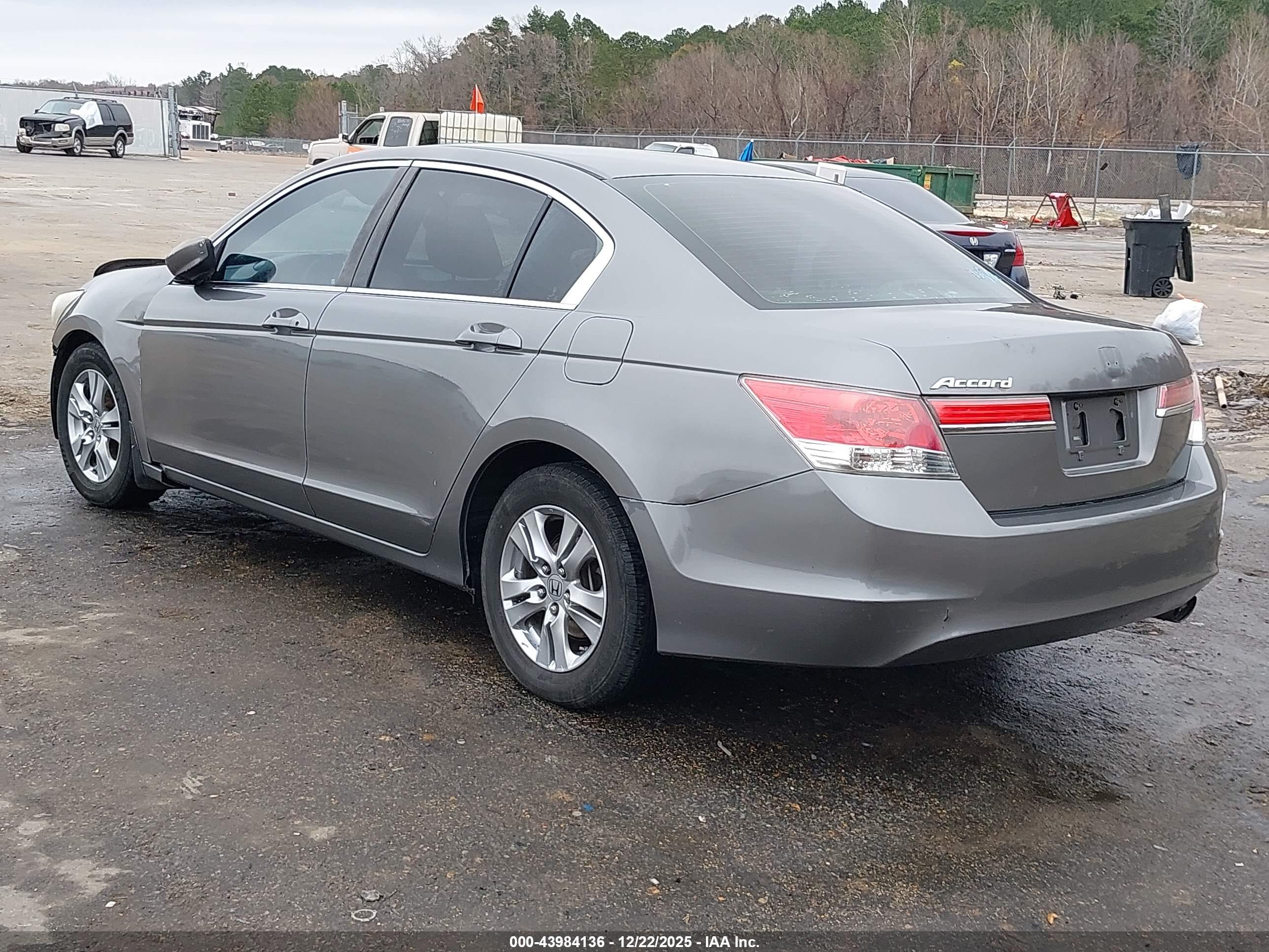 HONDA ACCORD image 3