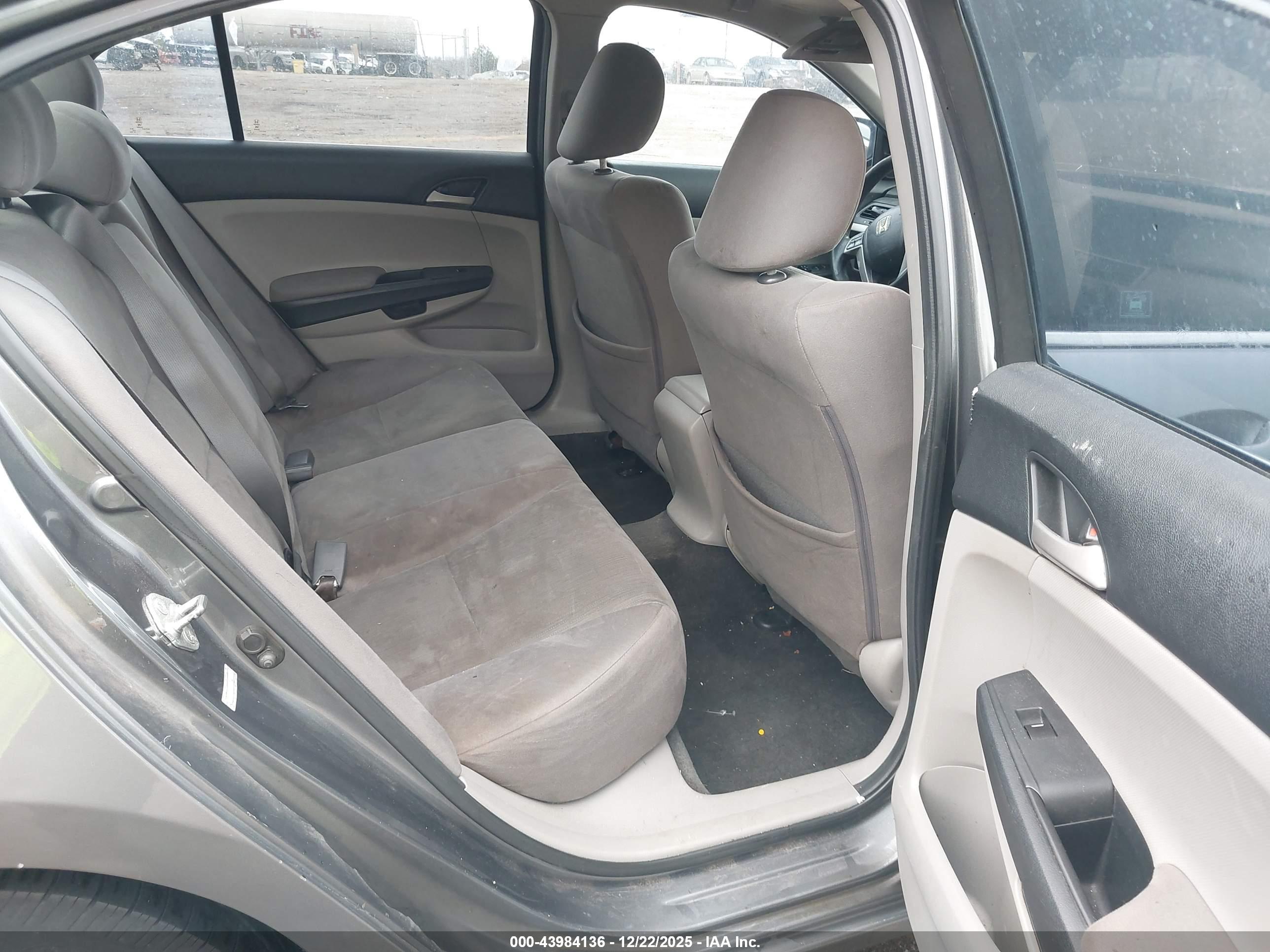 HONDA ACCORD image 8