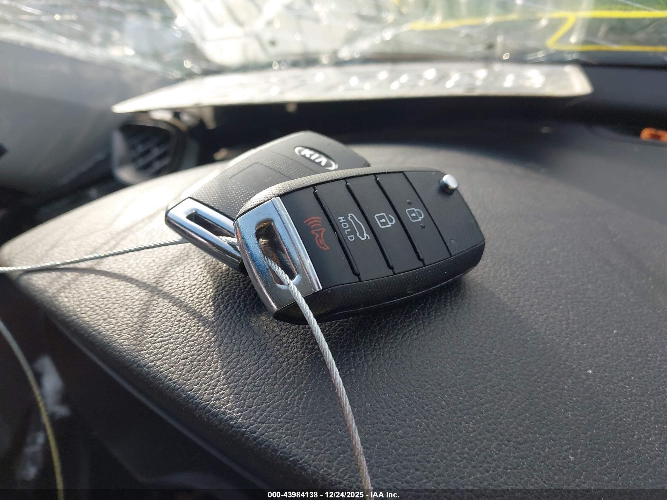 KIA OPTIMA image 11