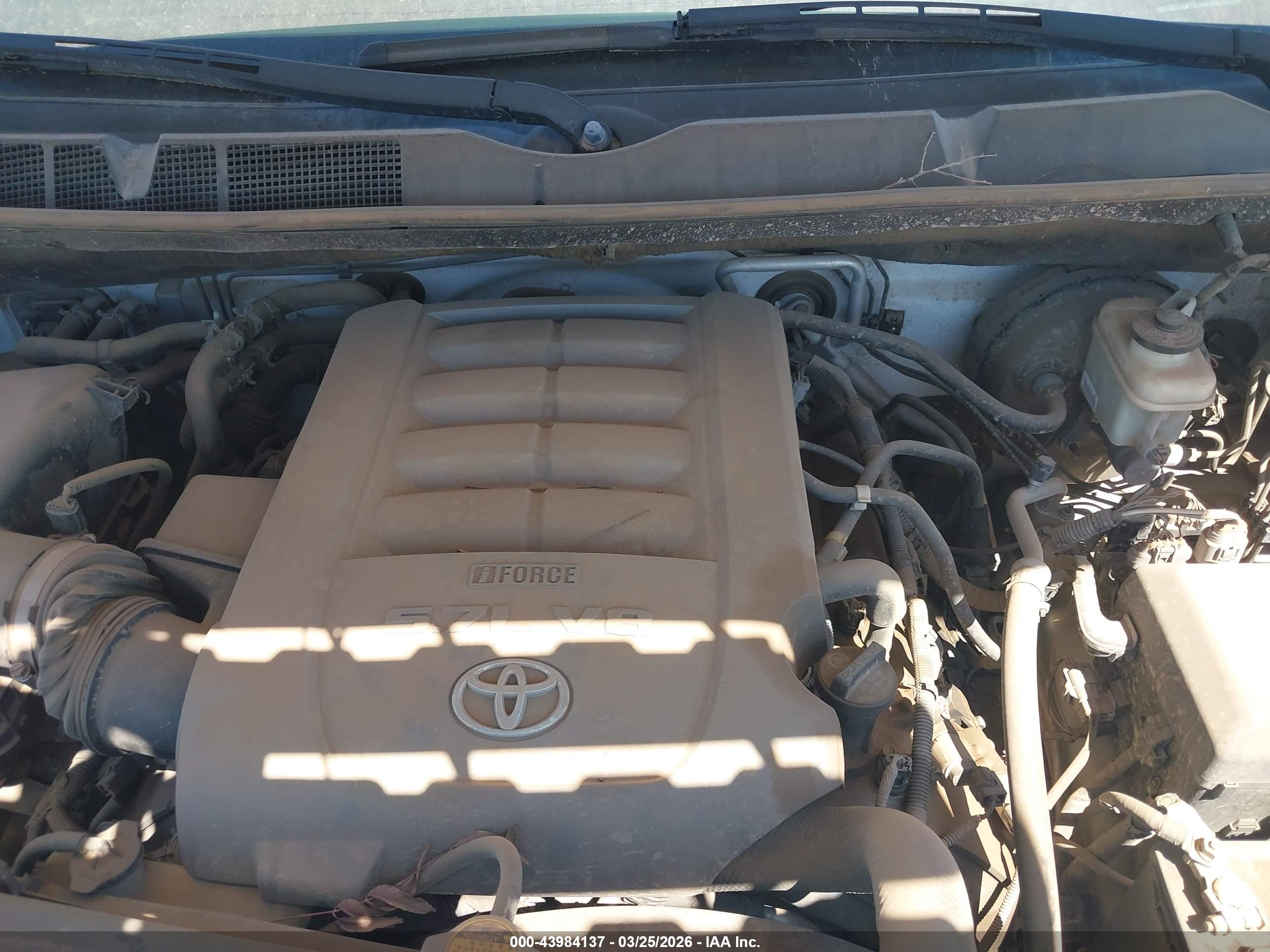 TOYOTA SEQUOIA image 10