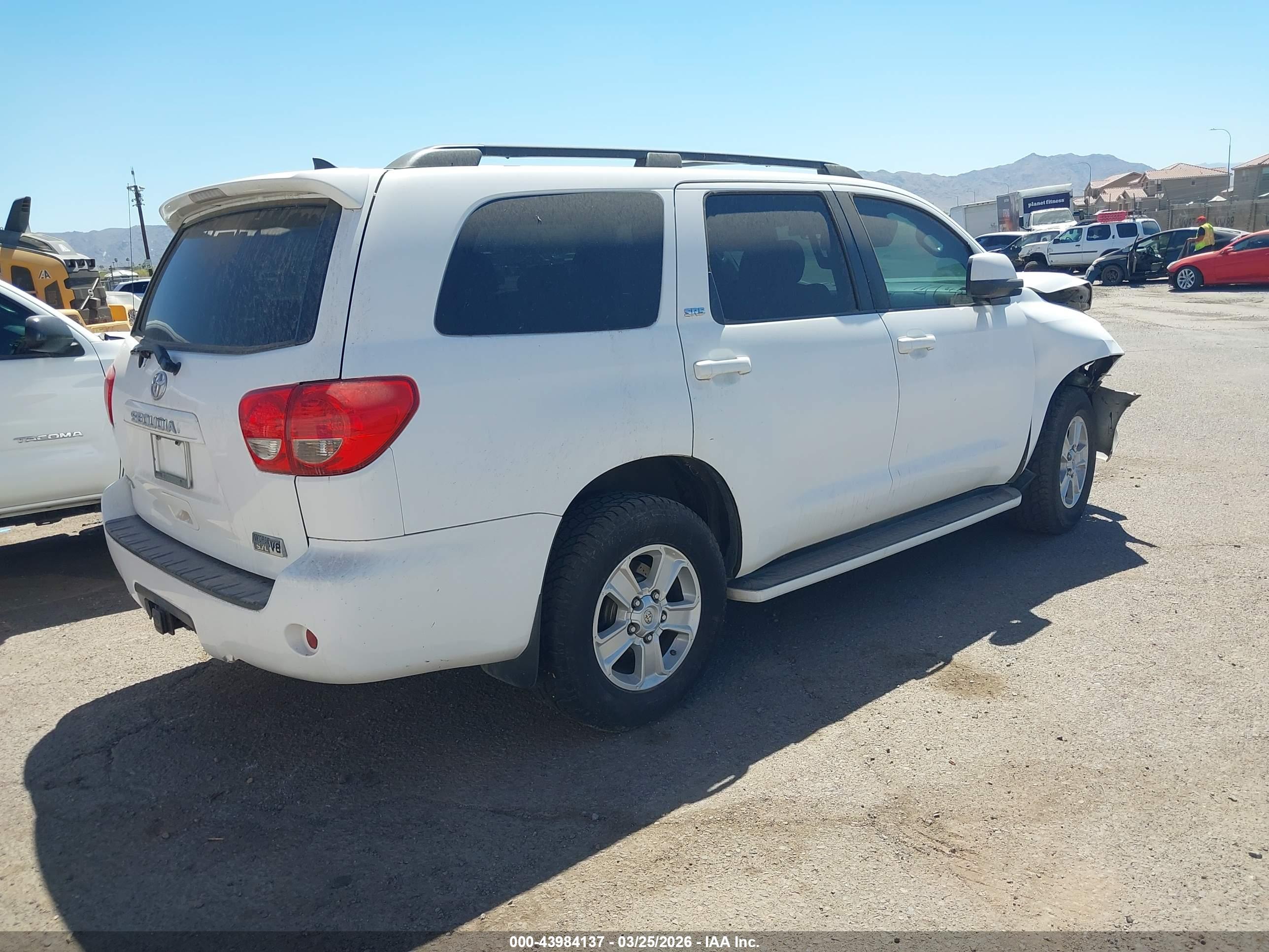 TOYOTA SEQUOIA image 4