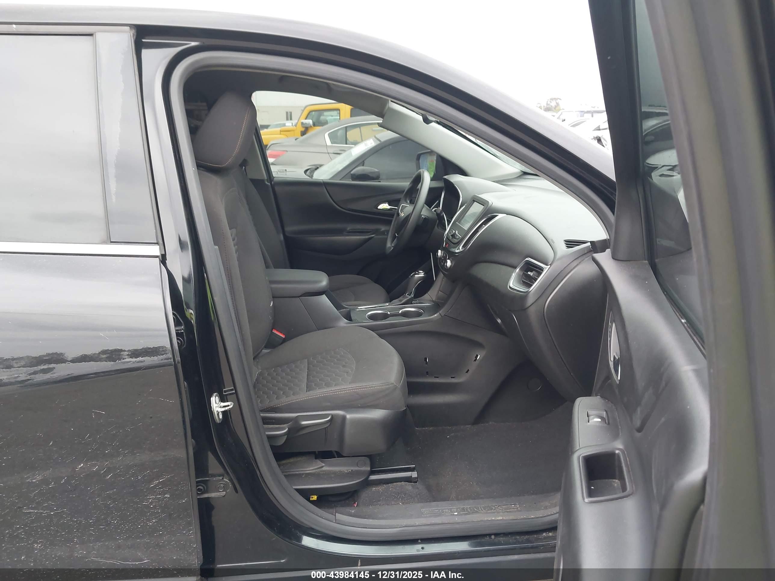 CHEVROLET EQUINOX image 5