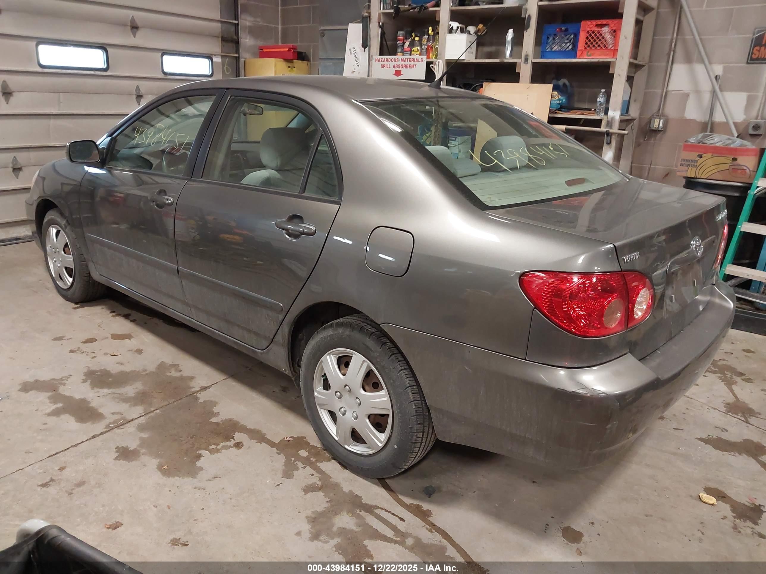 TOYOTA COROLLA image 3