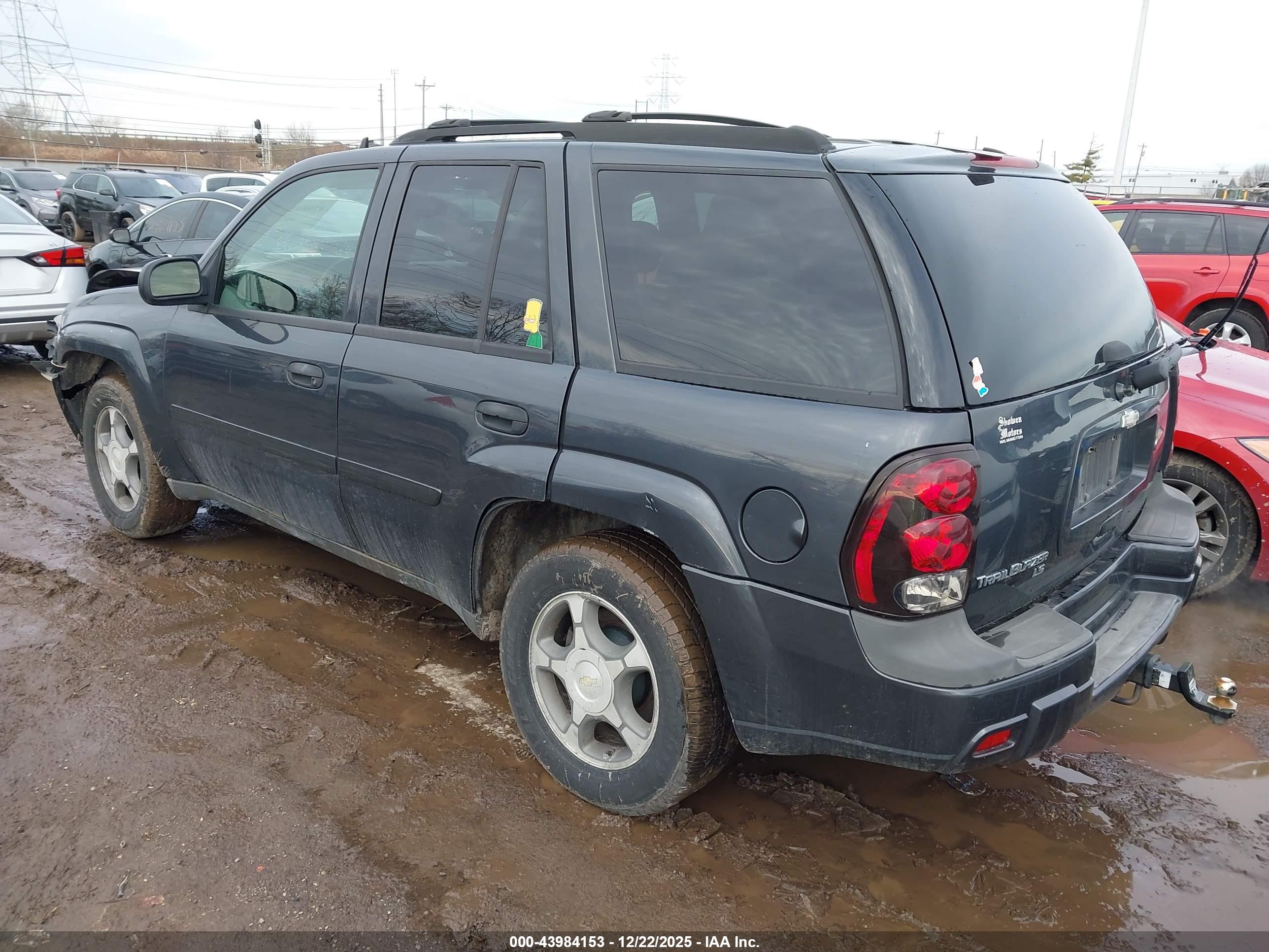 CHEVROLET TRAILBLAZER image 3