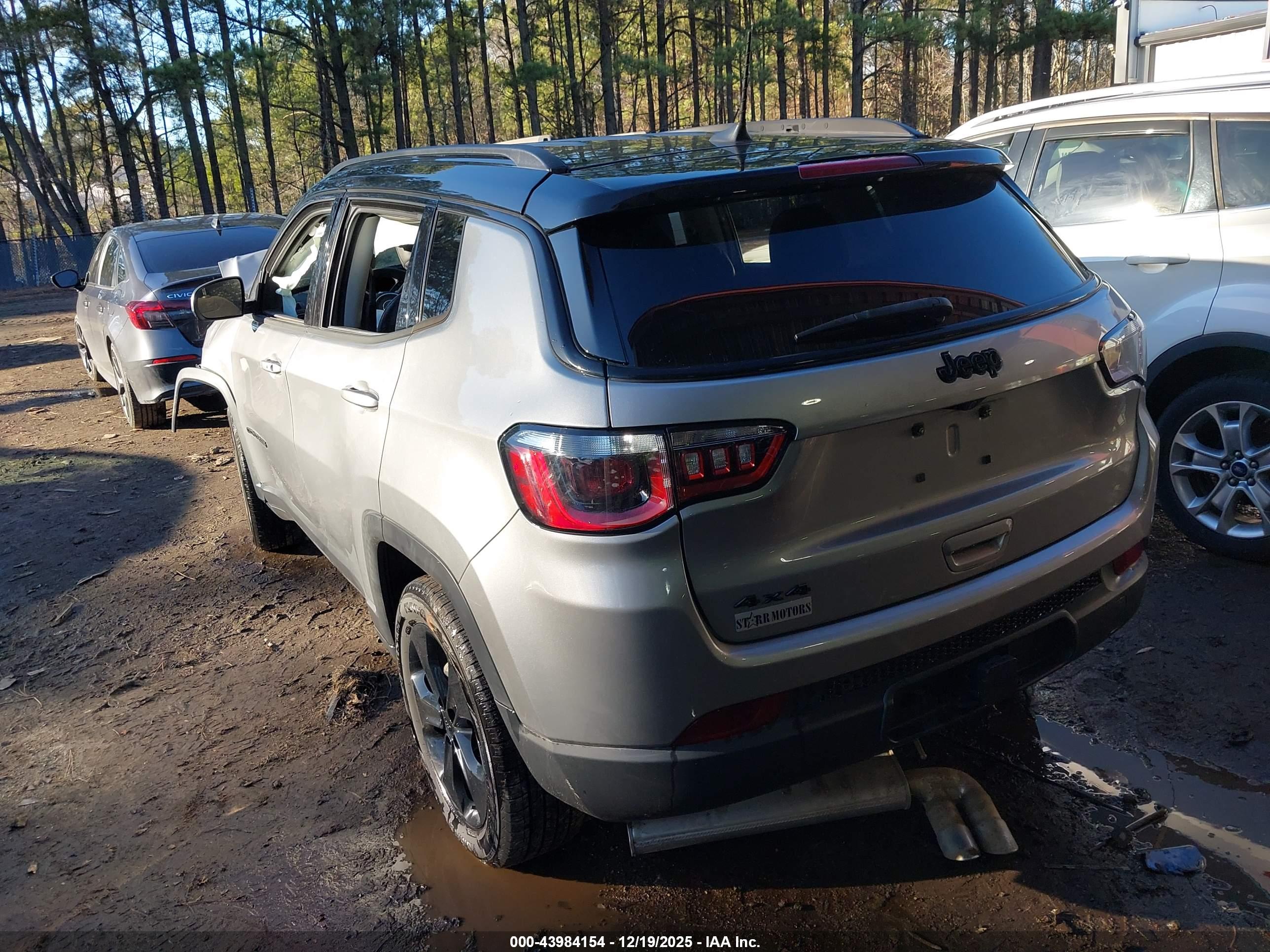 JEEP COMPASS image 3
