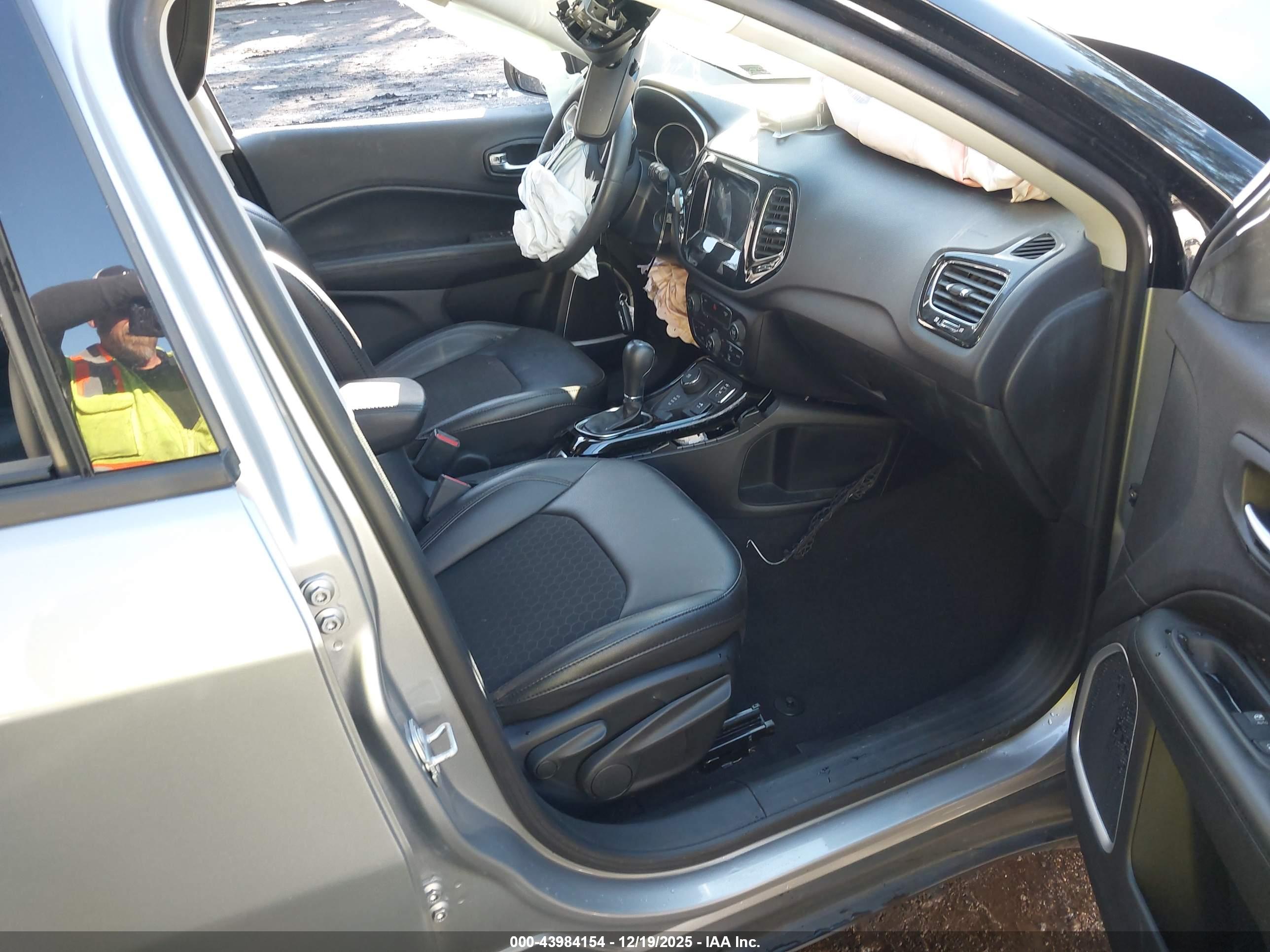 JEEP COMPASS image 5