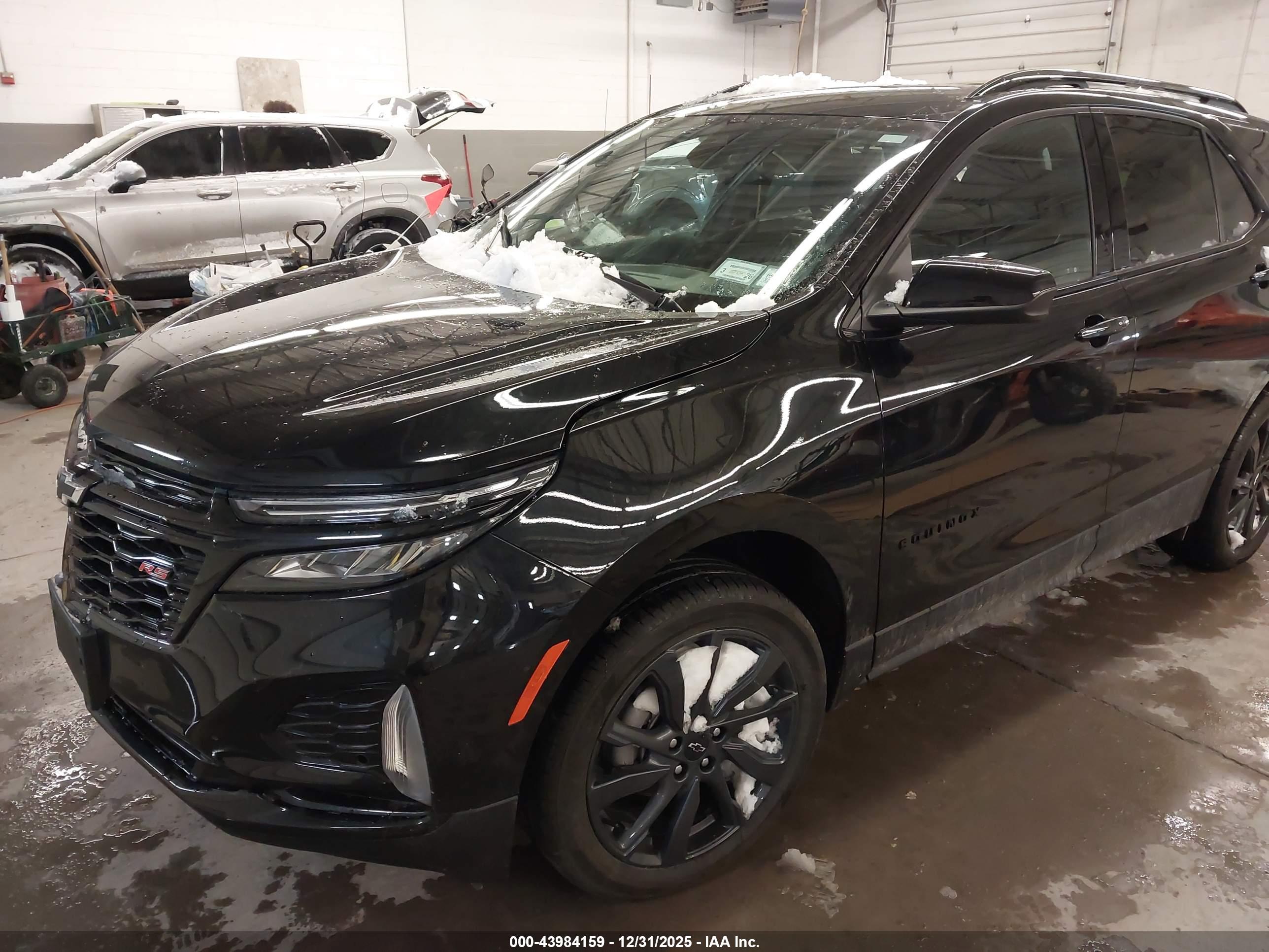 CHEVROLET EQUINOX image 2