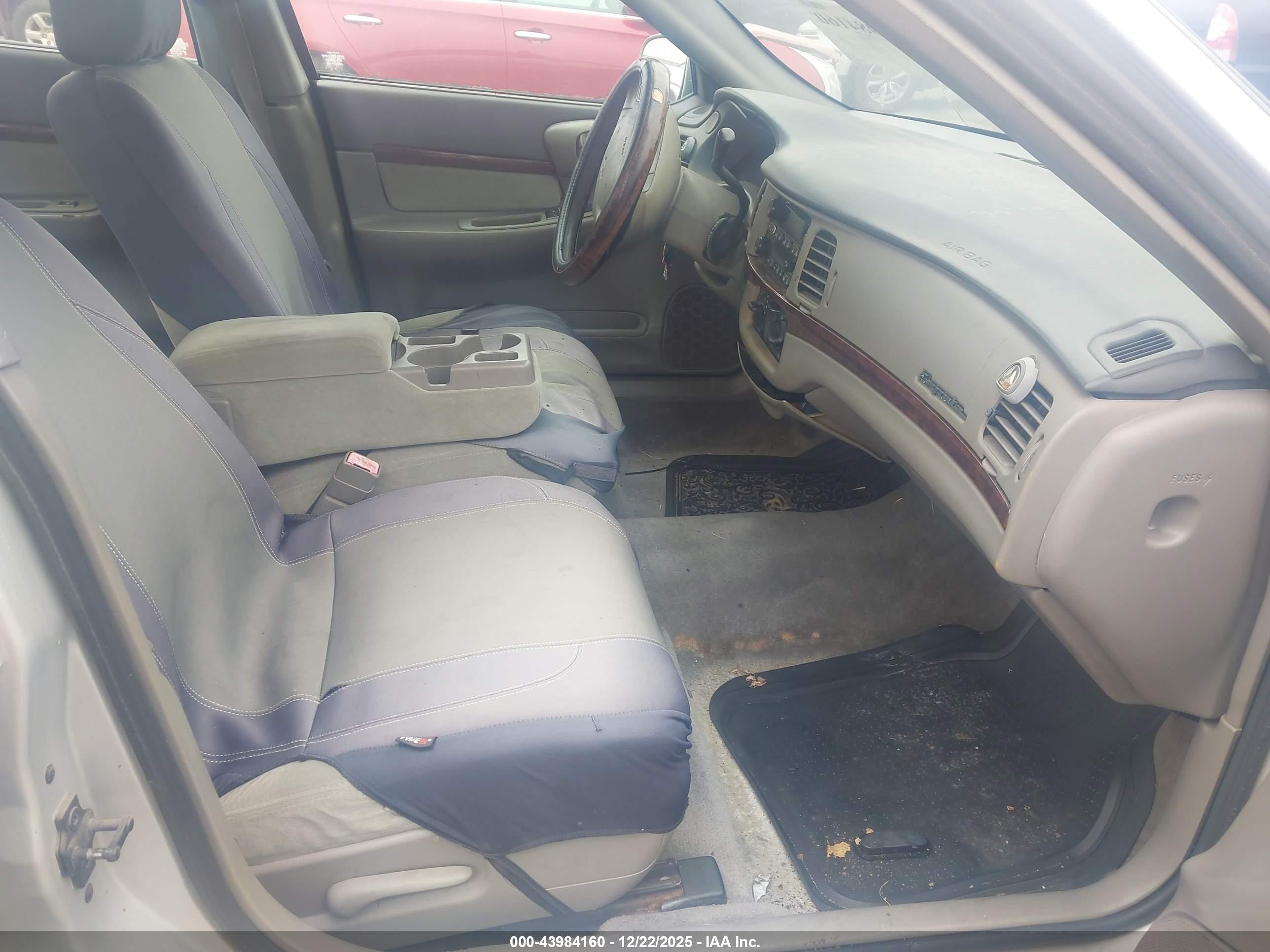 CHEVROLET IMPALA image 5