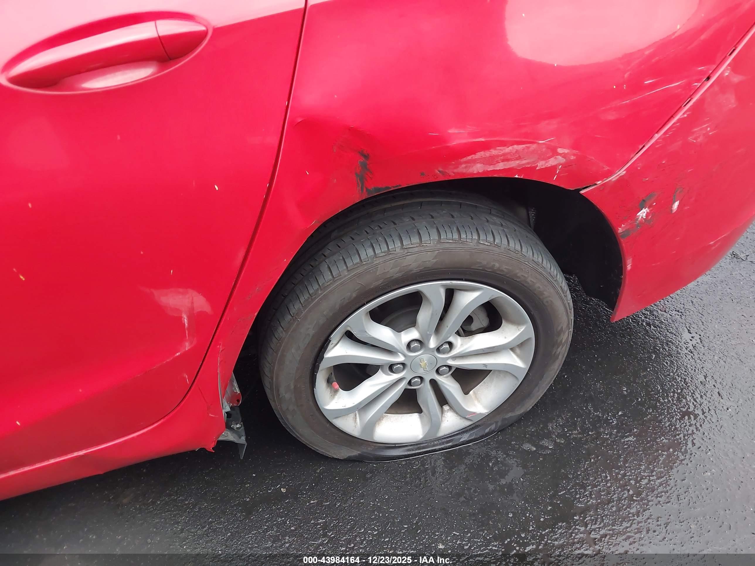 CHEVROLET CRUZE image 6