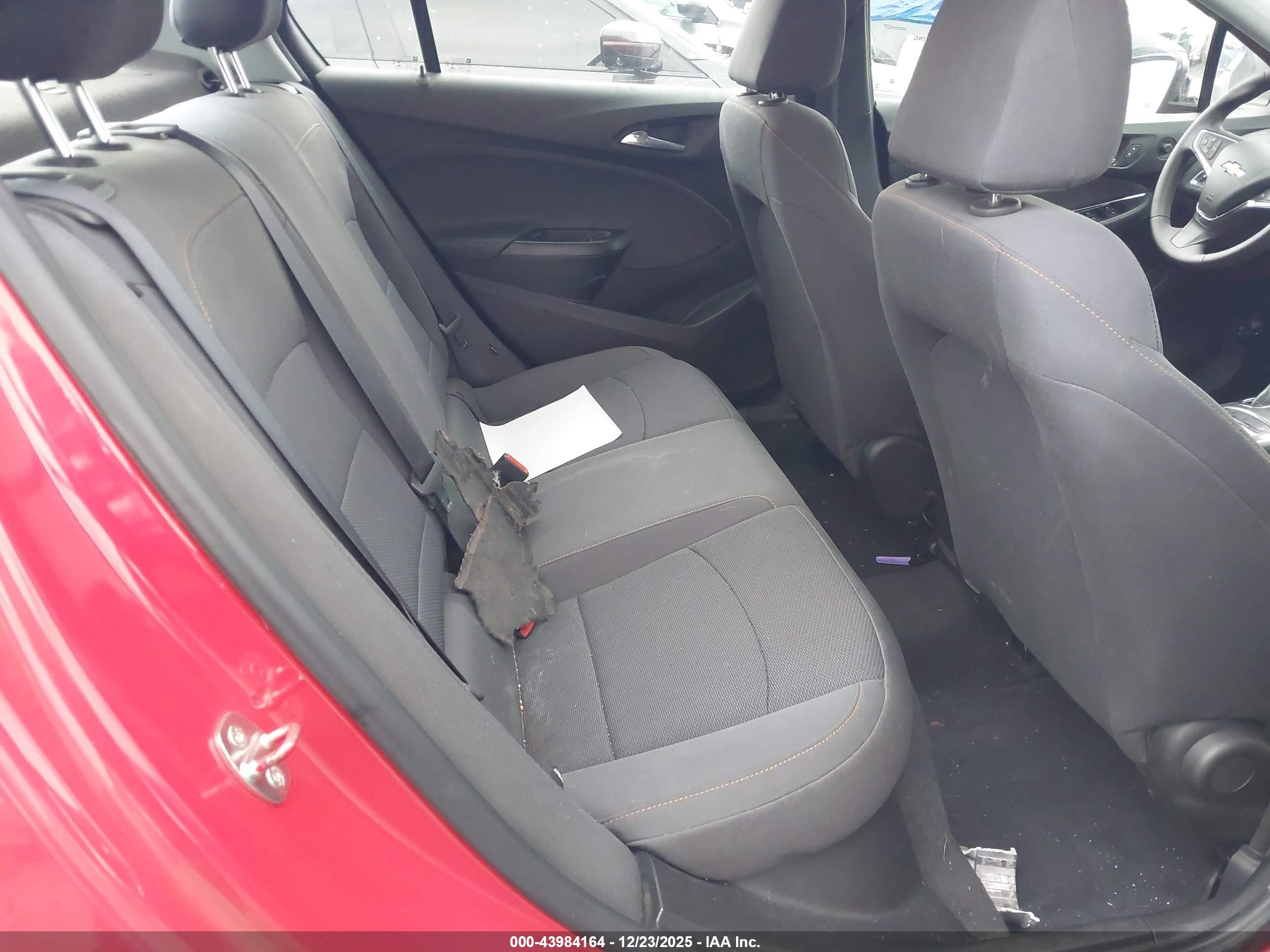 CHEVROLET CRUZE image 8